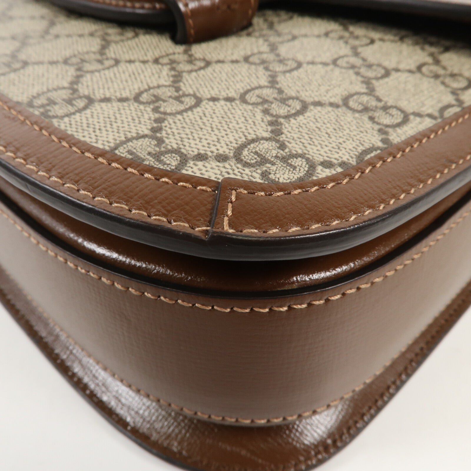 GUCCI 塗層皮革Morsebit 1955金扣肩背袋