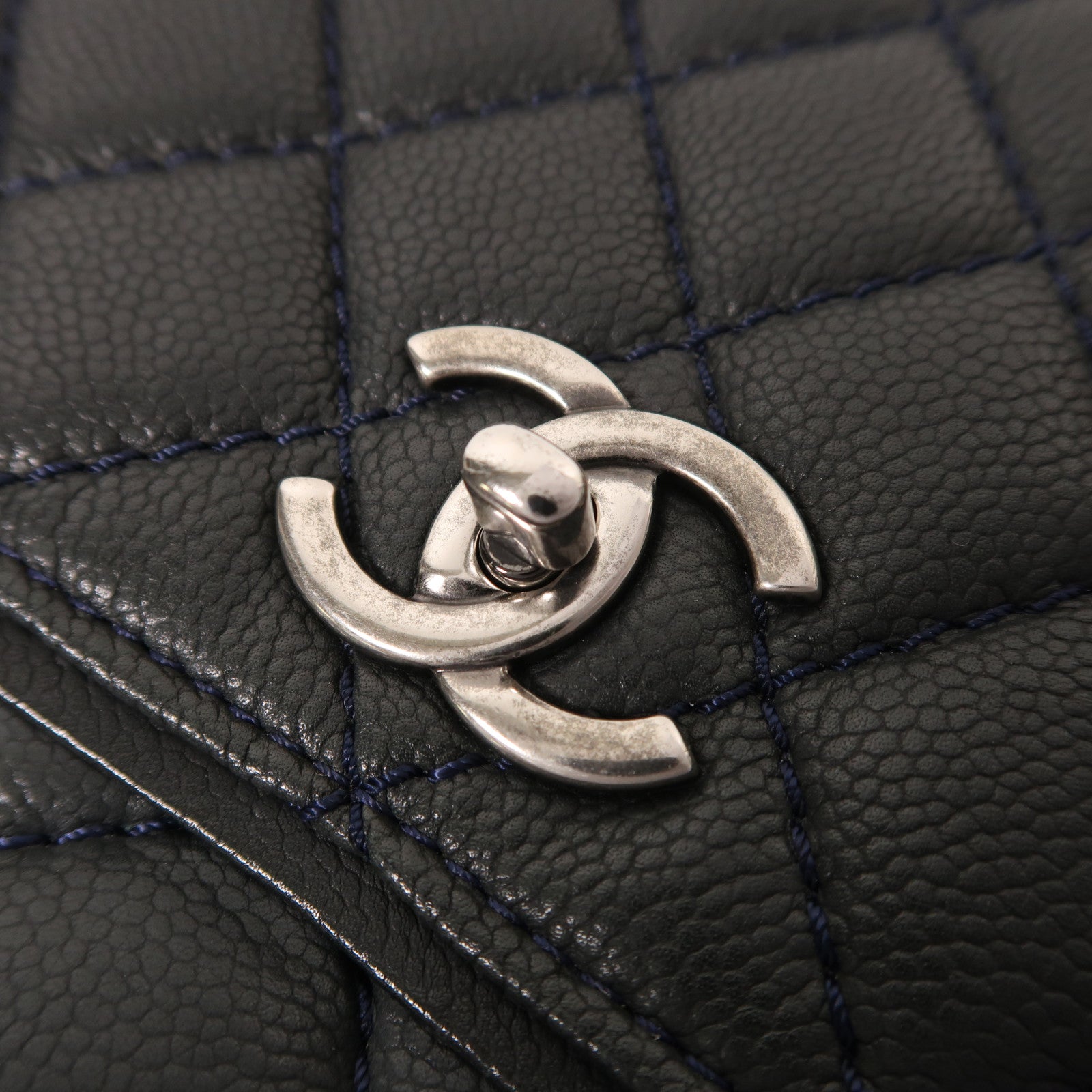 CHANEL 牛皮皮革Chain Shoulder銀扣鏈帶肩背袋