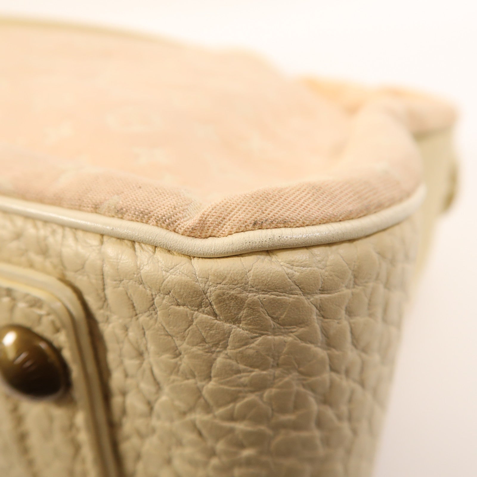 LOUIS VUITTON 【激減優惠】Monogram Mini Lin Trapeze GM金扣手挽袋