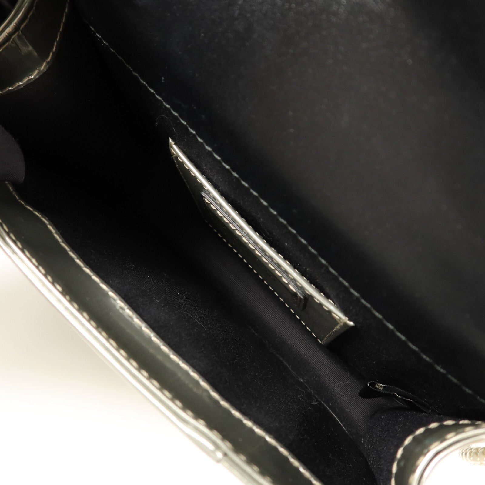 BVLGARI 牛皮皮革Serpenti Forever Small Crossbody鏈帶肩背袋