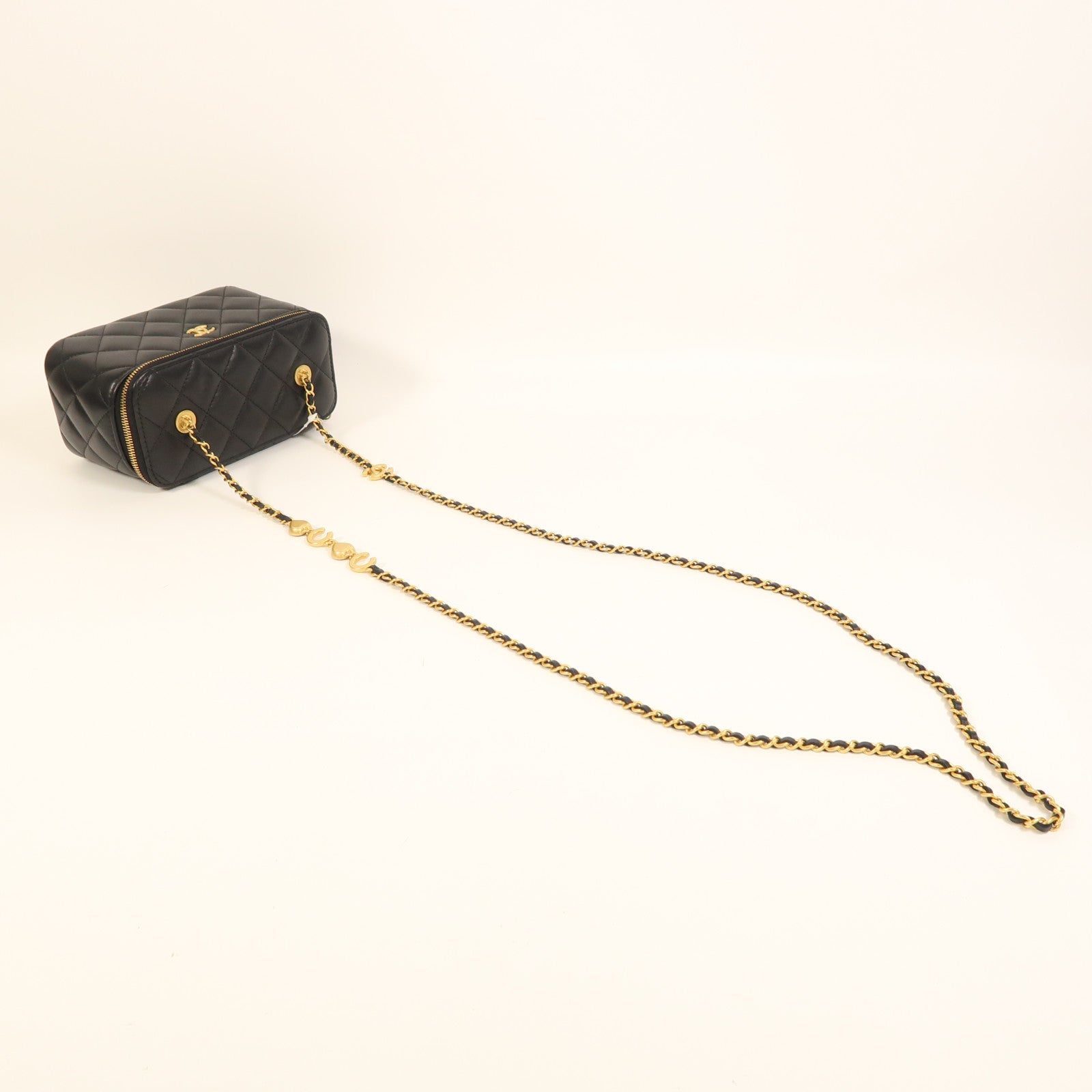 CHANEL 【激減優惠】羊皮皮革Vanity Case金扣鏈帶肩背袋