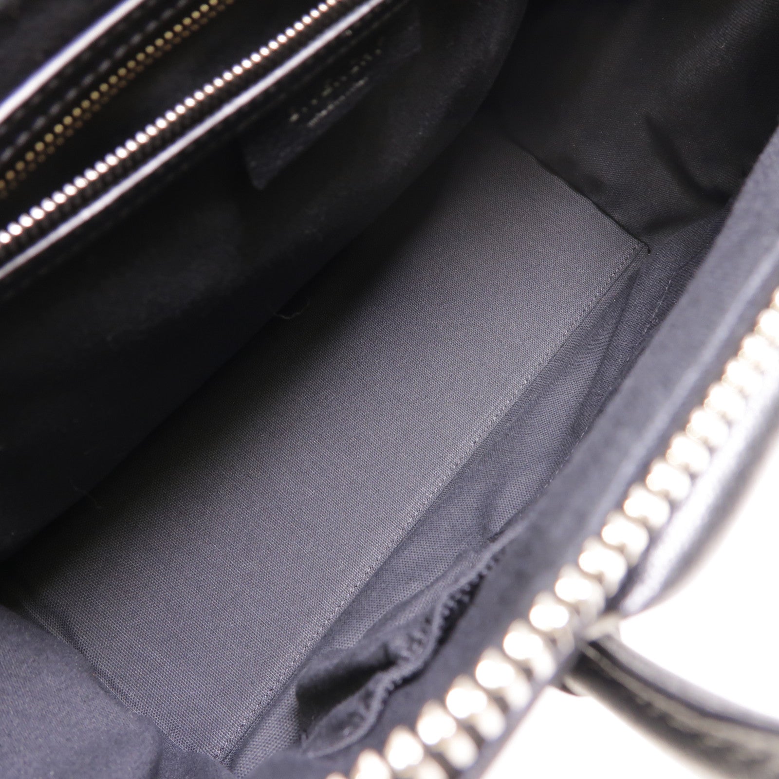 GIVENCHY 牛皮皮革Antigona銀扣手挽肩背兩用袋