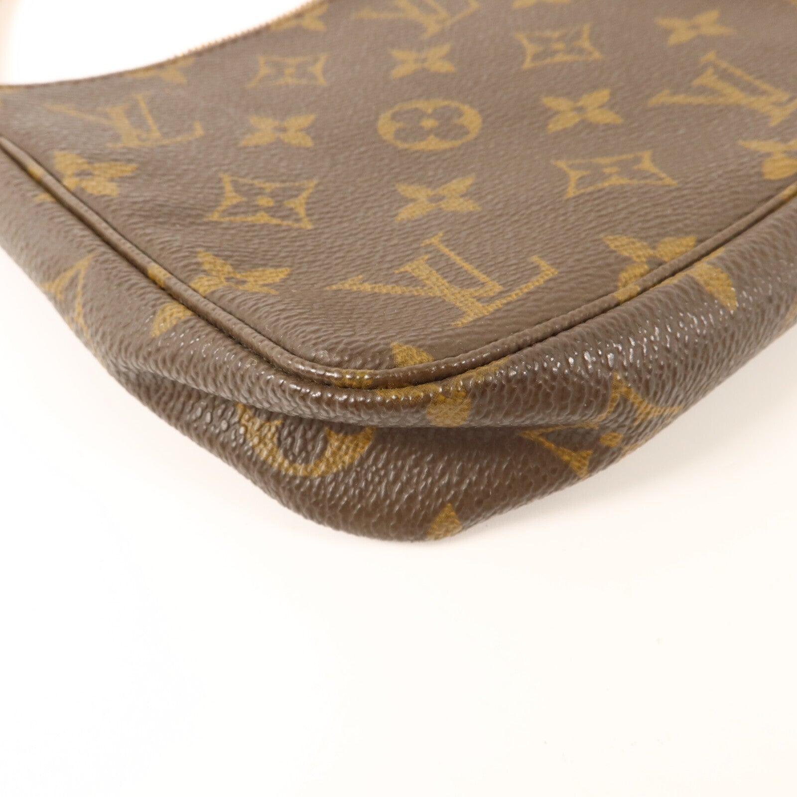 LOUIS VUITTON Monogram Pochette Accessoires金扣手挽袋棕色