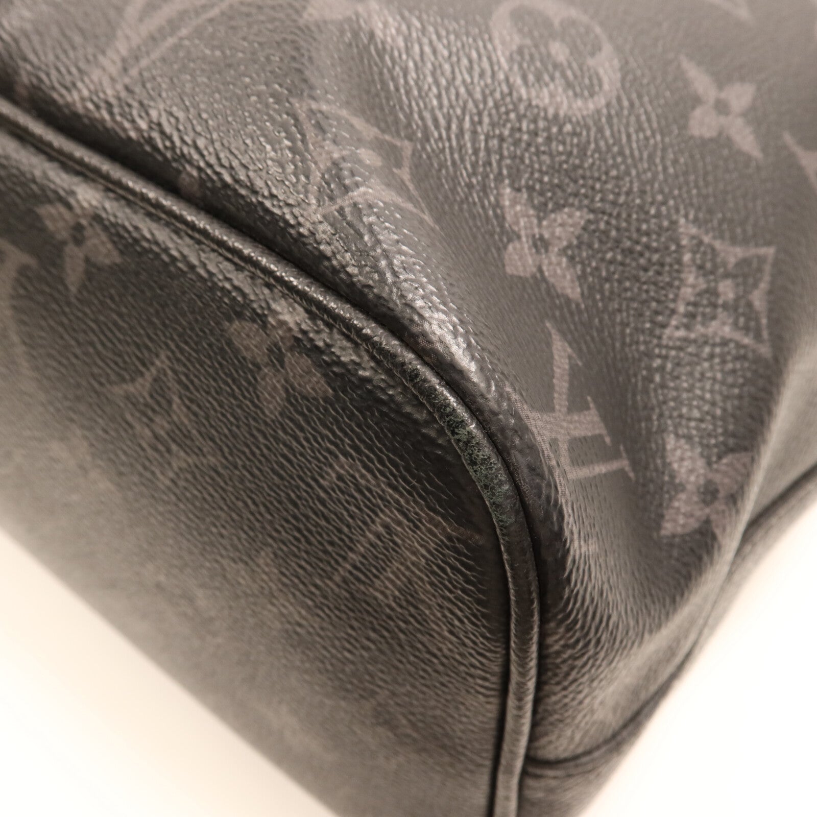 LOUIS VUITTON Monogram Eclipse Taigalama City Tote銀扣手挽肩背兩用袋