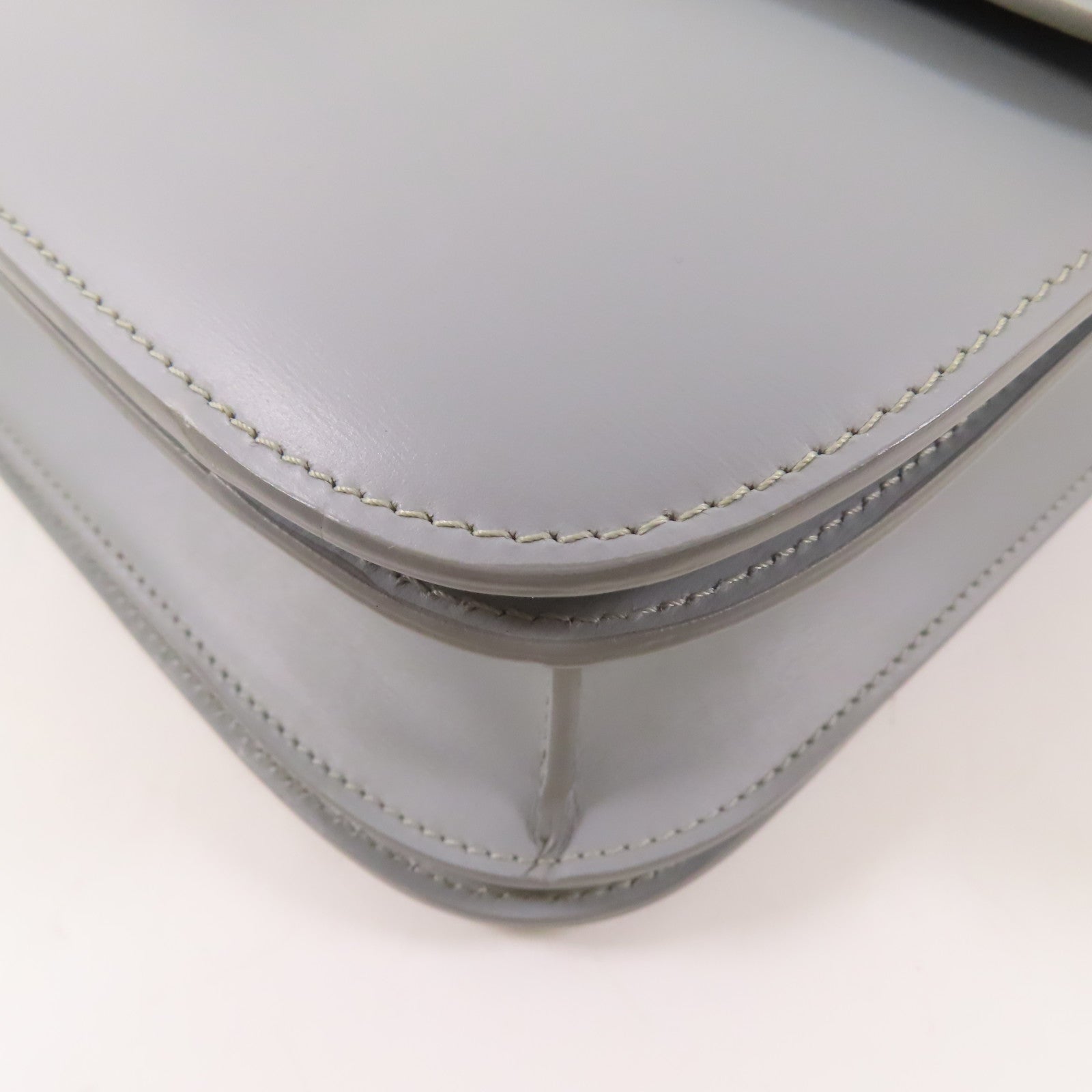 CELINE 【激減優惠】牛皮皮革Classic Box銀扣肩背袋