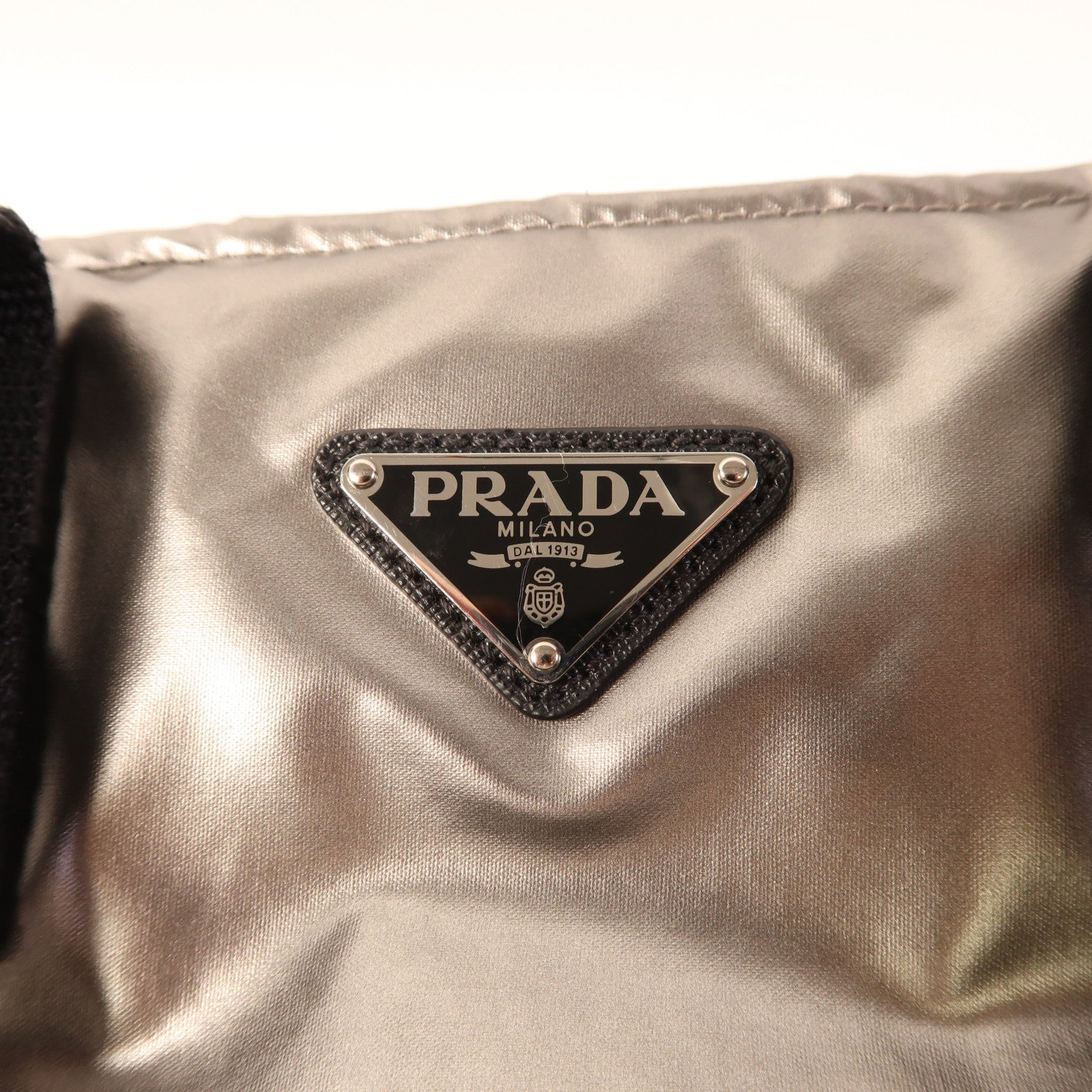 PRADA 尼龍Shoulder Tote銀扣肩背袋/手挽袋