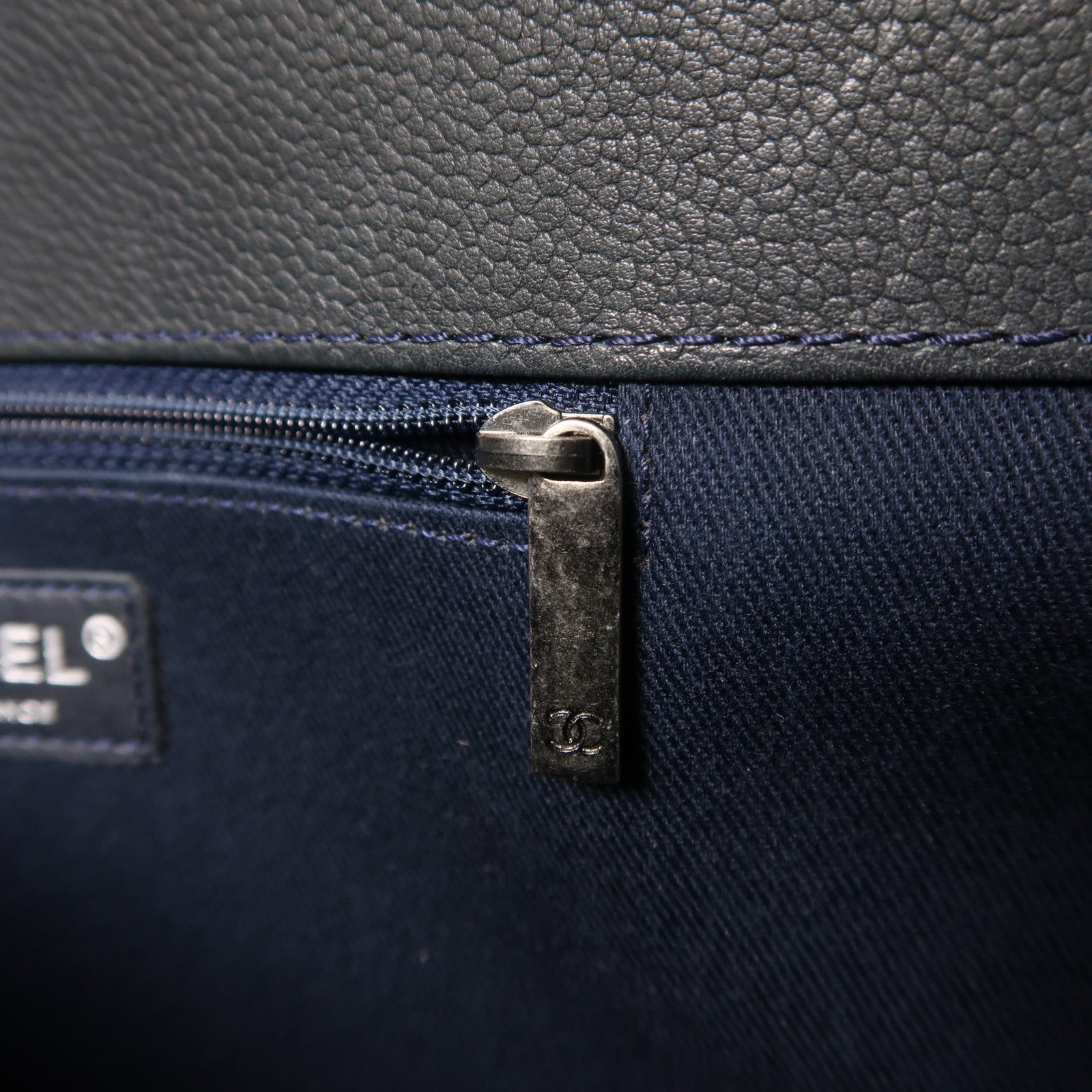 CHANEL 牛皮皮革Chain Shoulder銀扣鏈帶肩背袋