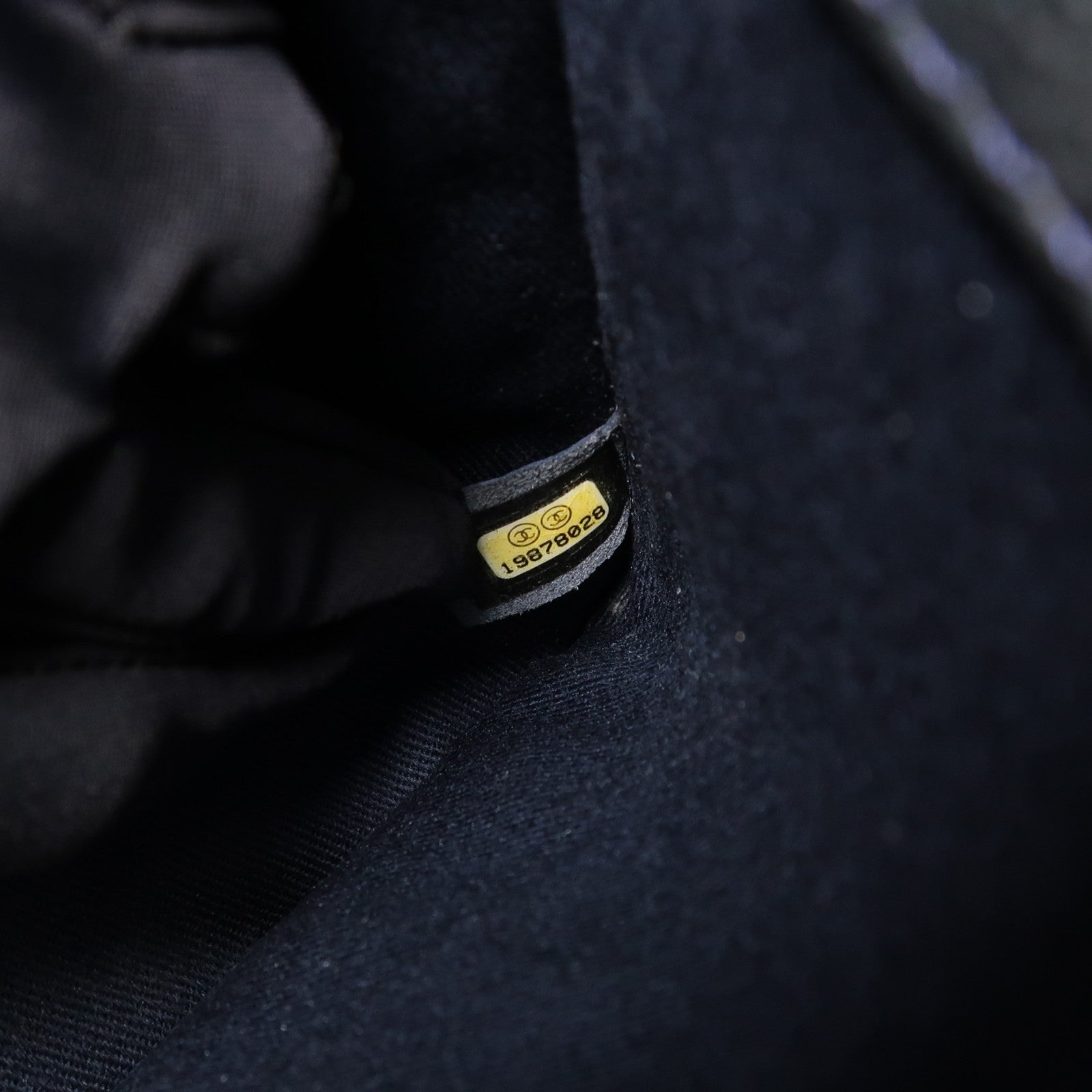 CHANEL 牛皮皮革Chain Shoulder銀扣鏈帶肩背袋