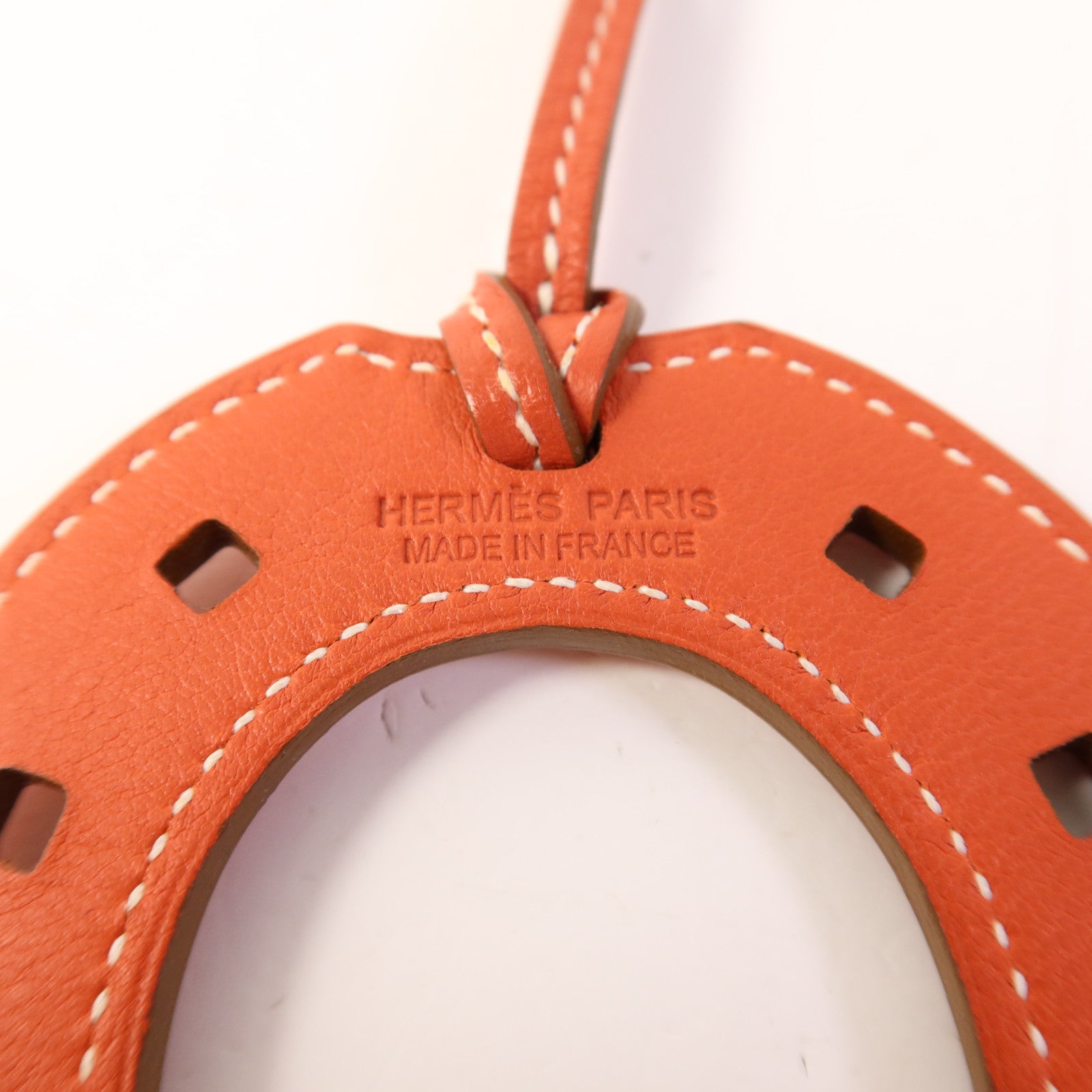 HERMES Swift皮革Padlock Horseshoe Charm掛飾Sanguine