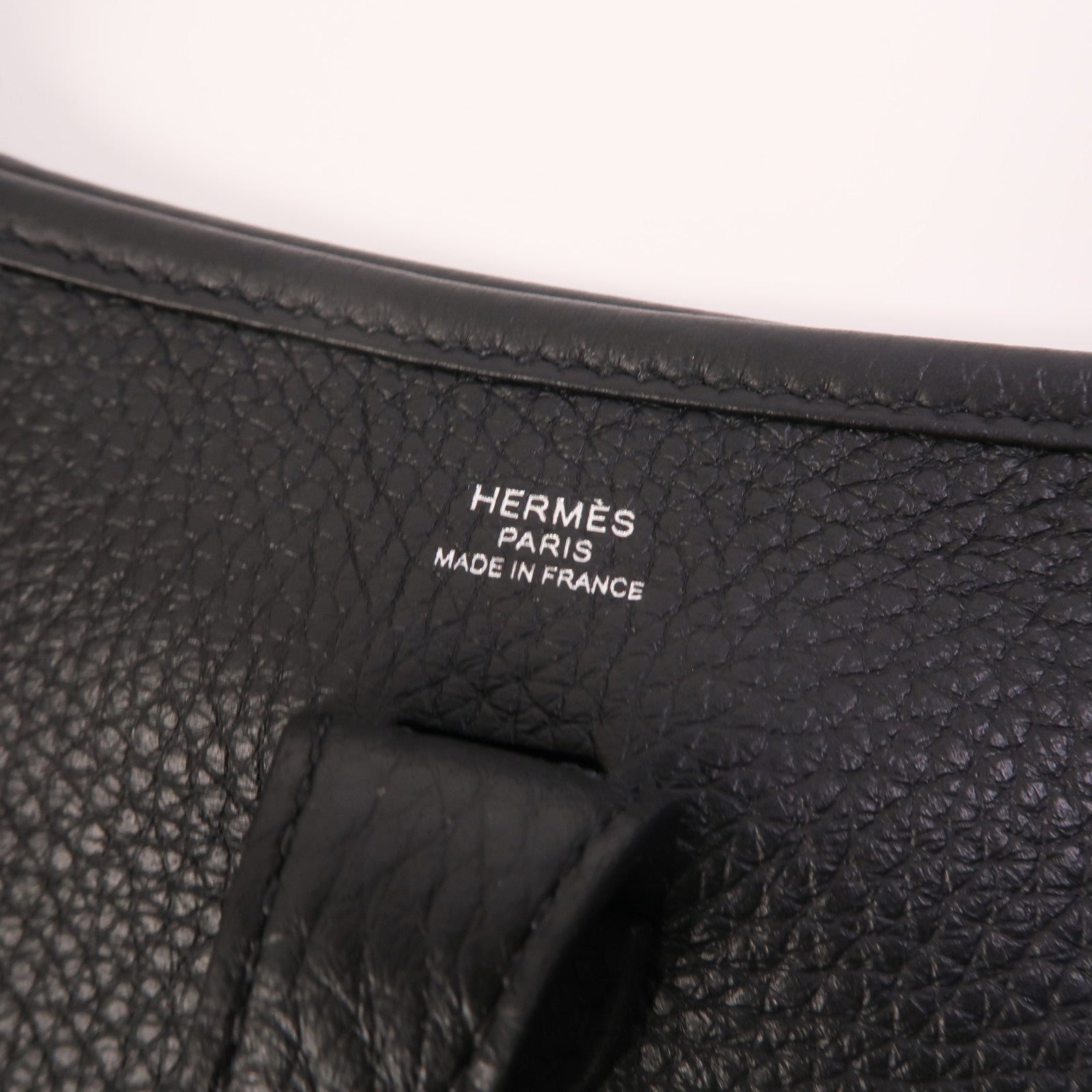 HERMES Clemence皮革Evelyne 23銀扣肩背袋Noir