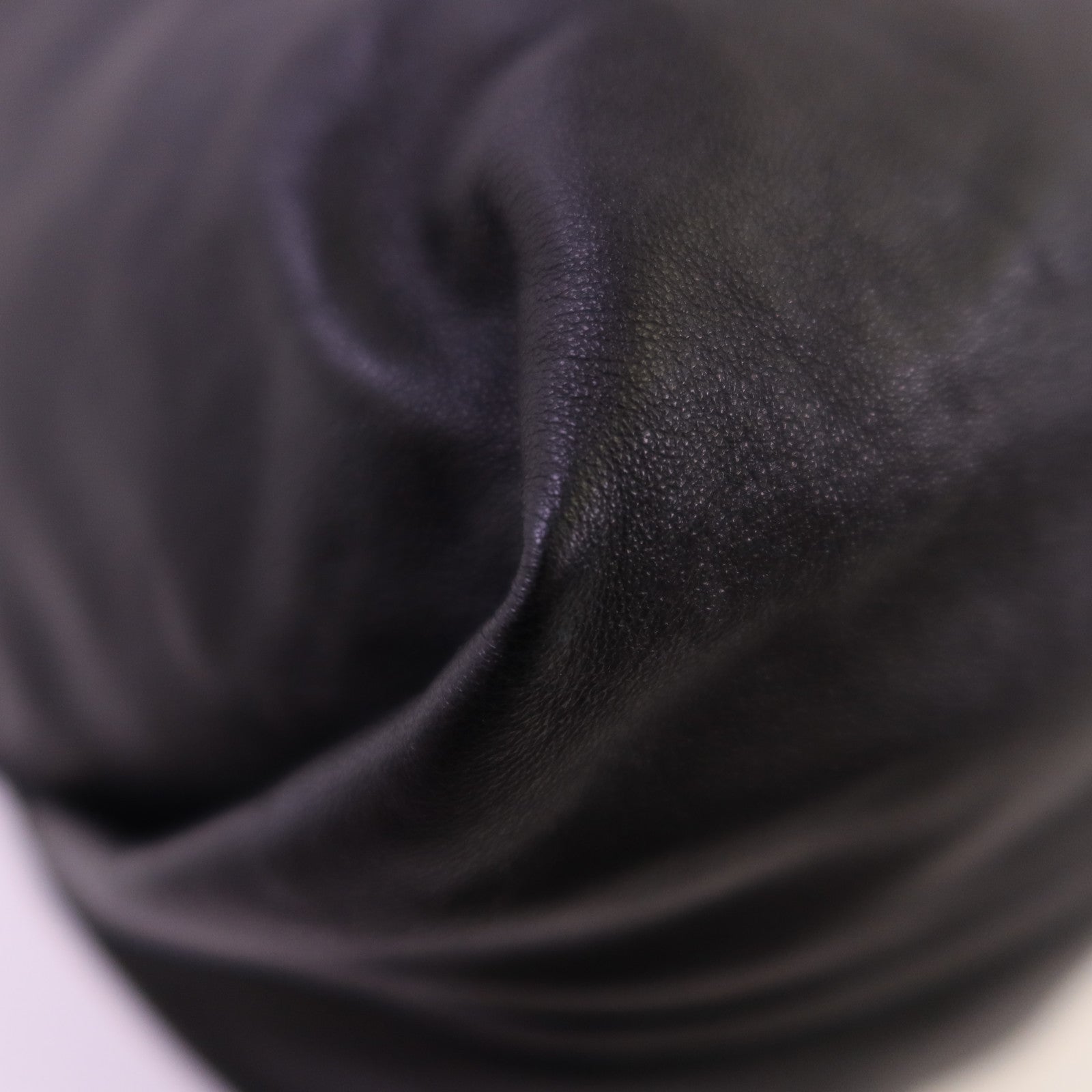 YVES SAINT LAURENT 羊皮皮革Teddy鏈帶肩背袋