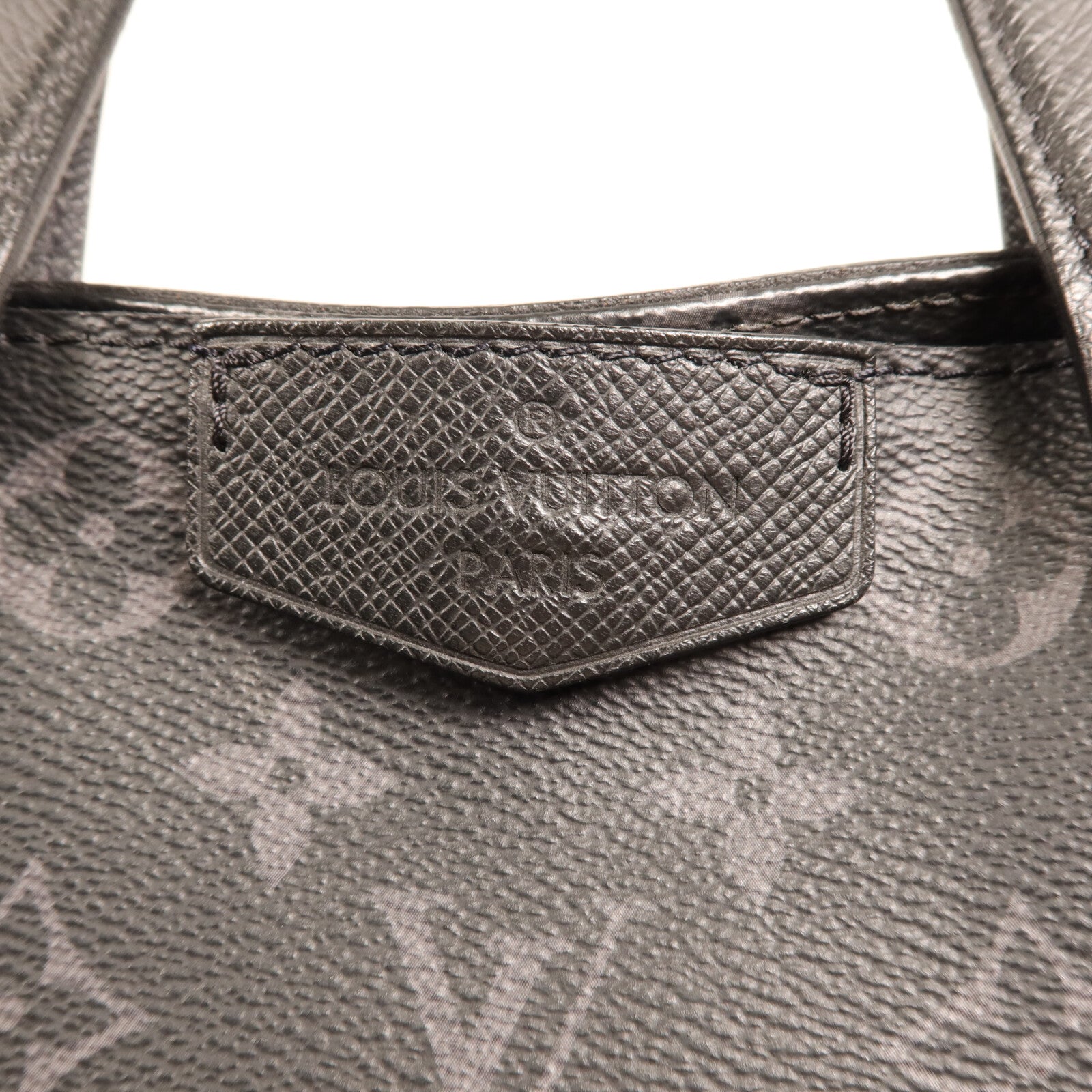LOUIS VUITTON Monogram Eclipse Taigalama City Tote銀扣手挽肩背兩用袋