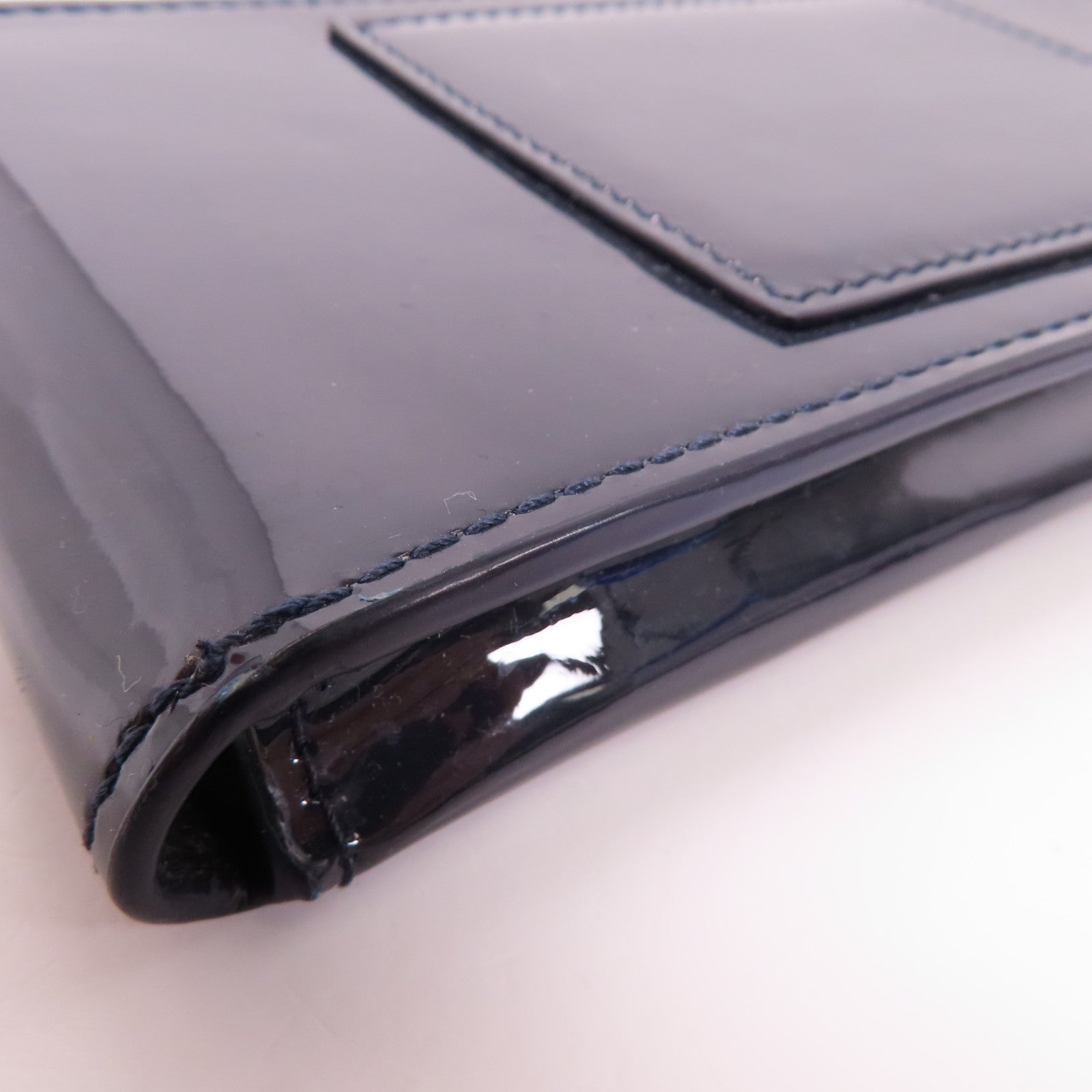 SAINT LAURENT 漆皮皮革Phone Pouch銀扣肩背袋