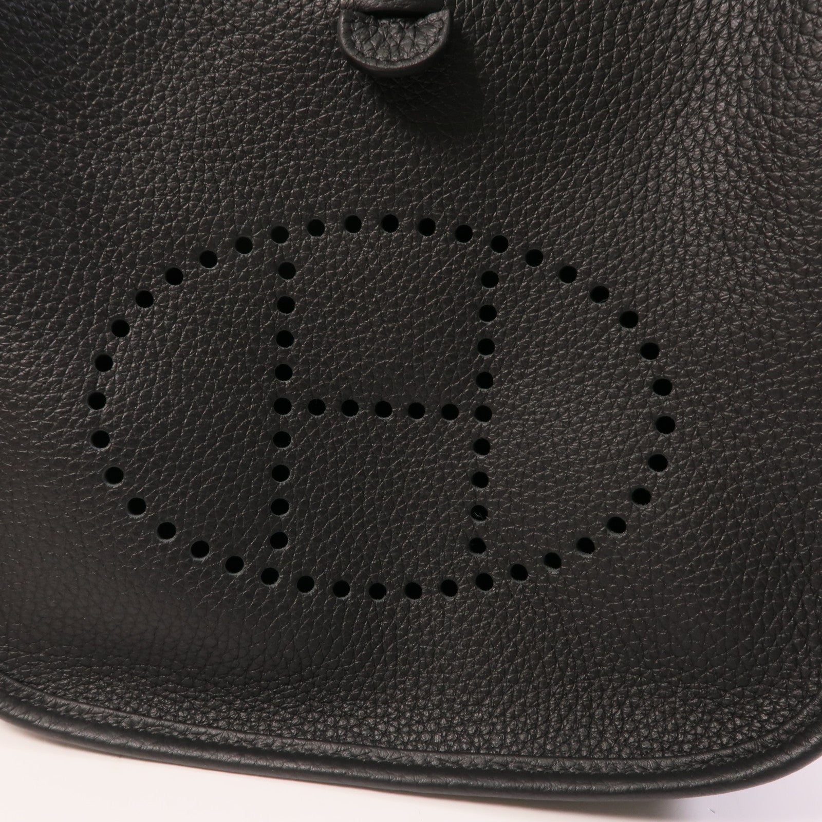 HERMES Clemence皮革Evelyne 23銀扣肩背袋Noir