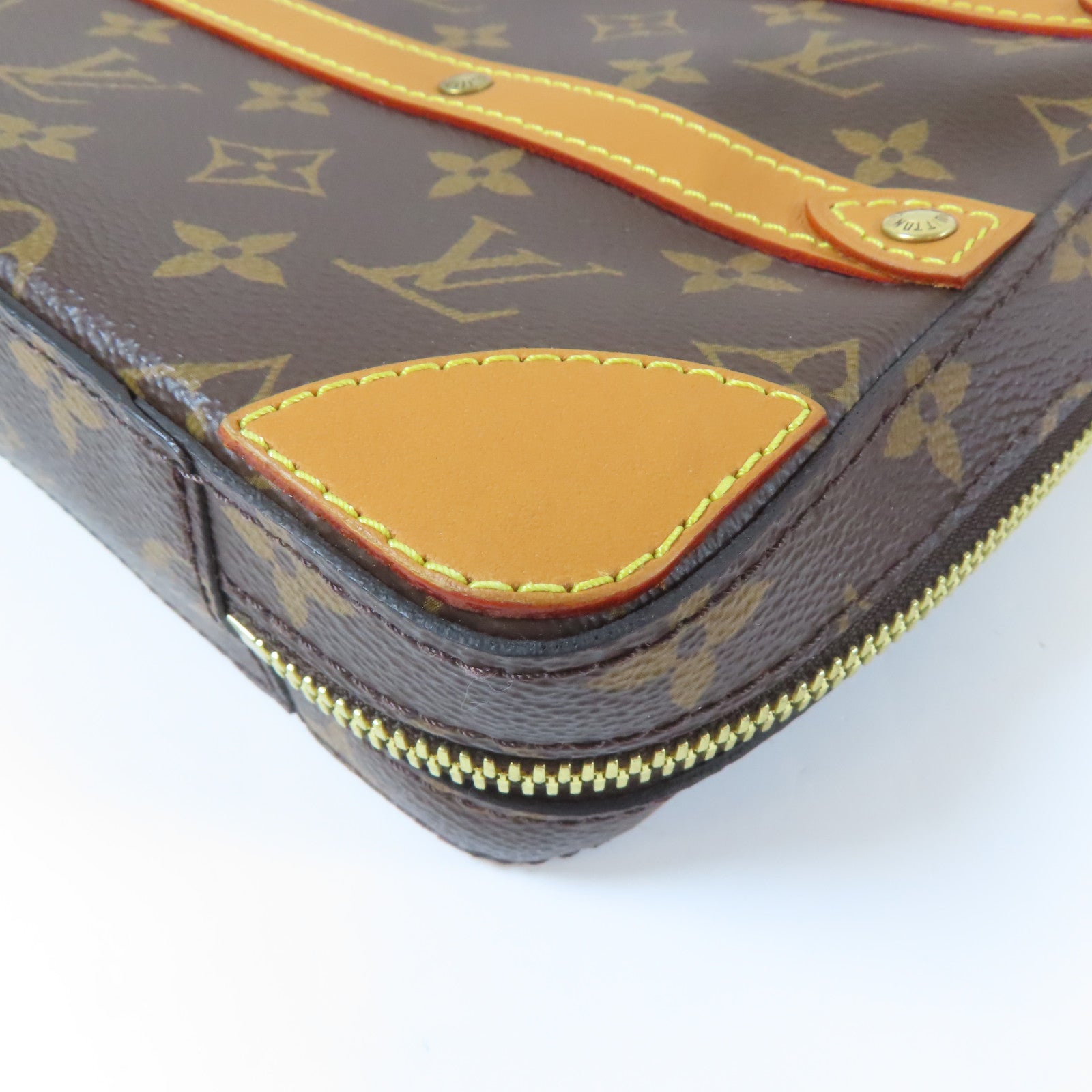 LOUIS VUITTON 【激減優惠】Monogram Soft Trunk Messenger Bag金扣肩背袋啡色