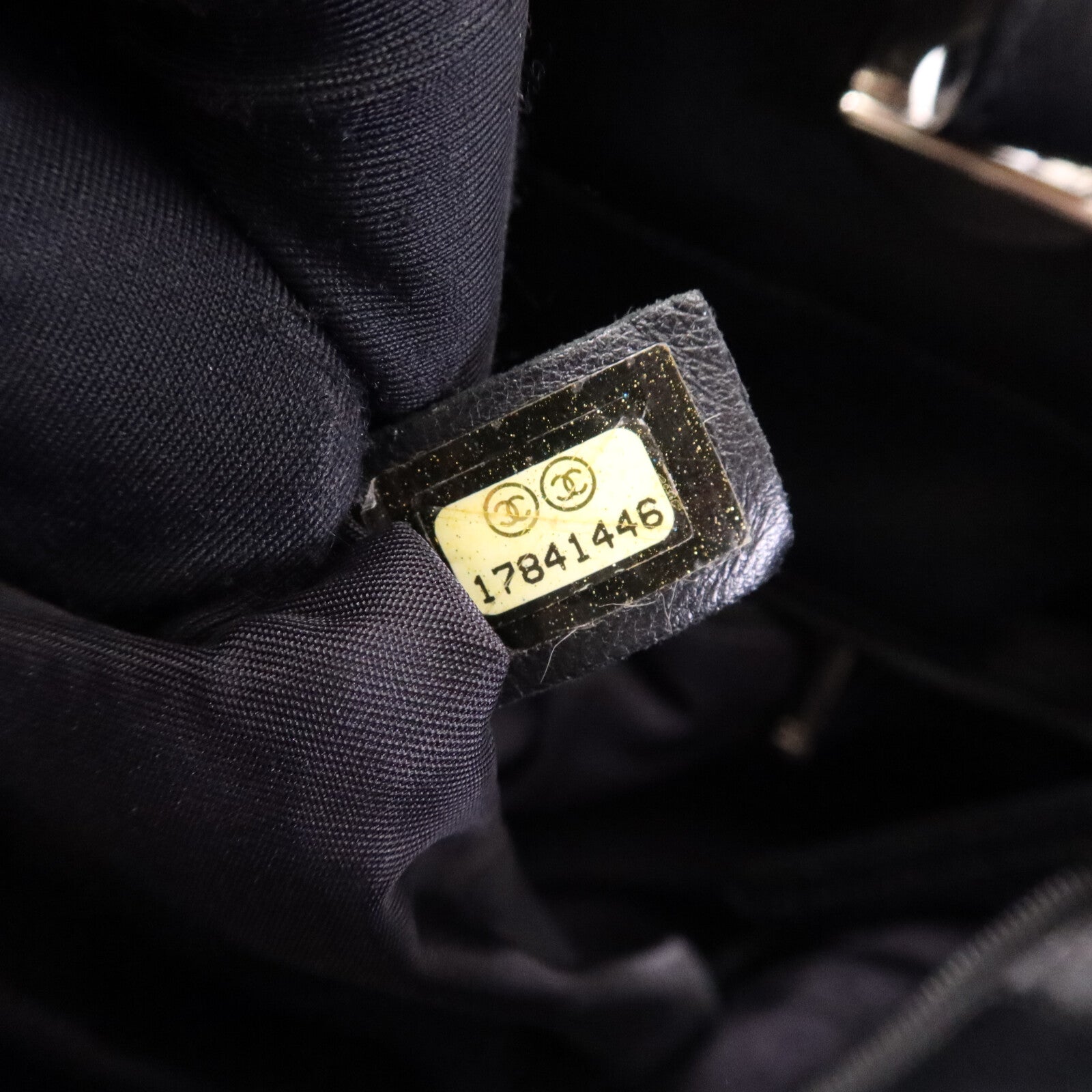 CHANEL 牛皮皮革Tote Bag銀扣手挽袋