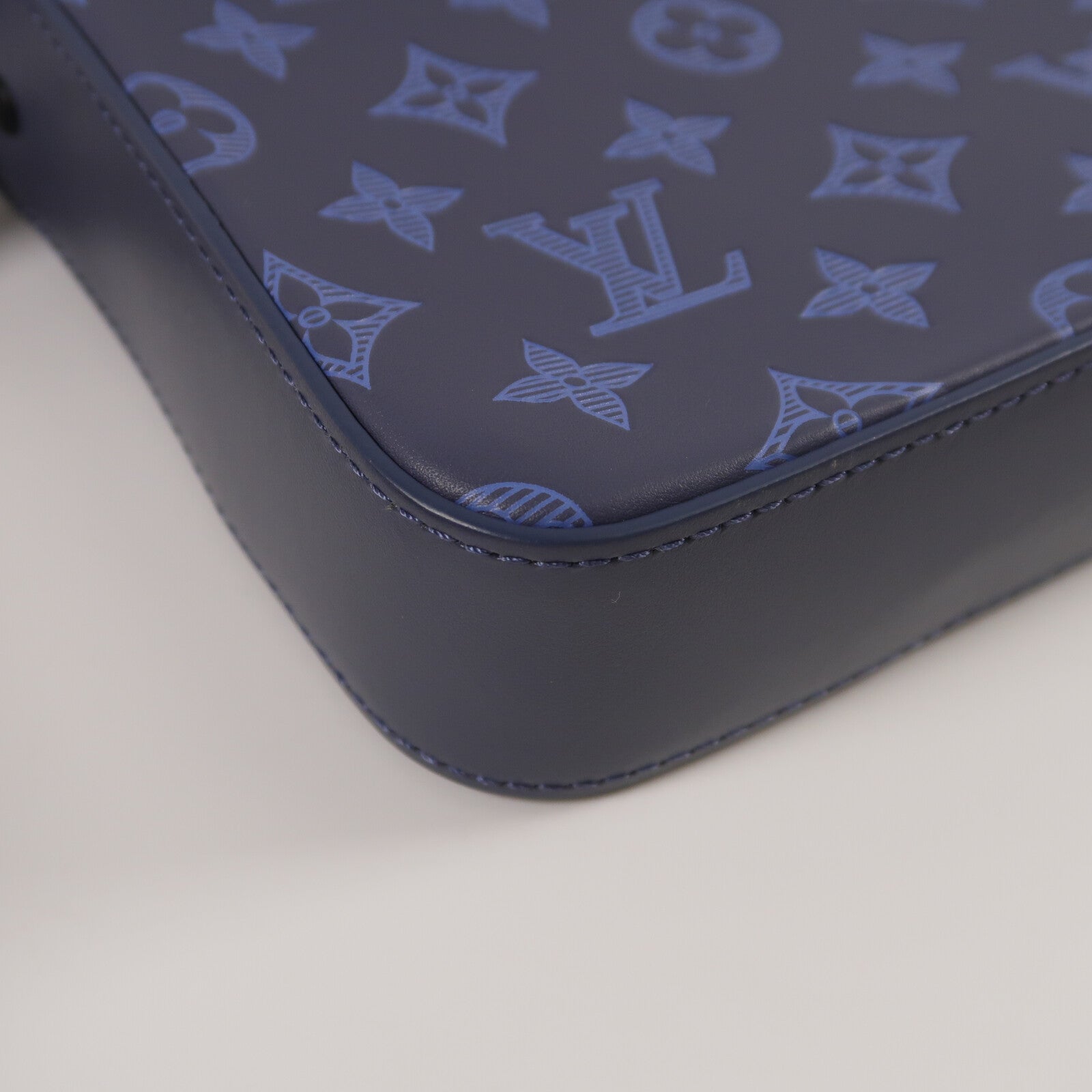 LOUIS VUITTON Monogram Shadow Duo Messenger肩背袋