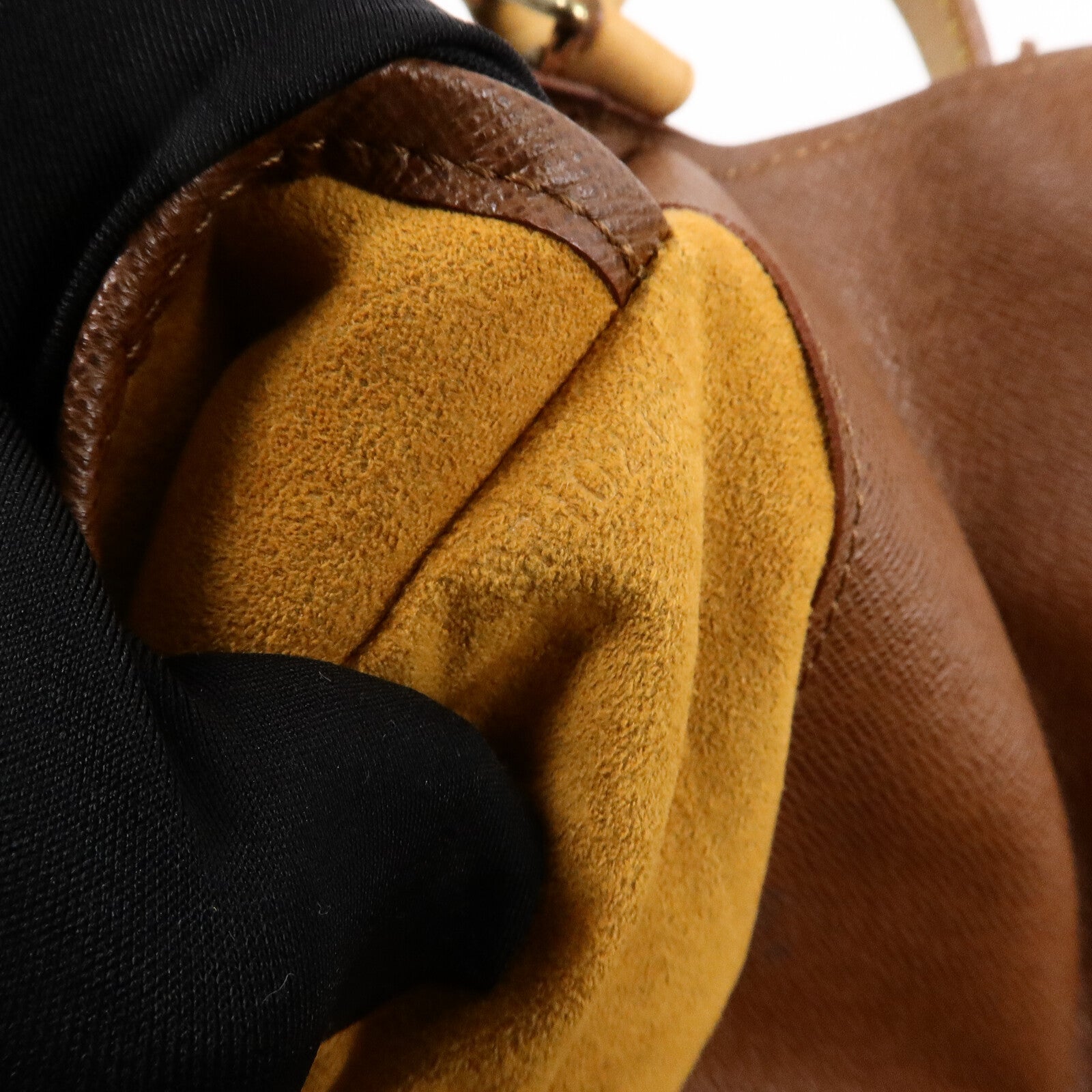 LOUIS VUITTON Monogram Musette Tango Short金扣肩背袋