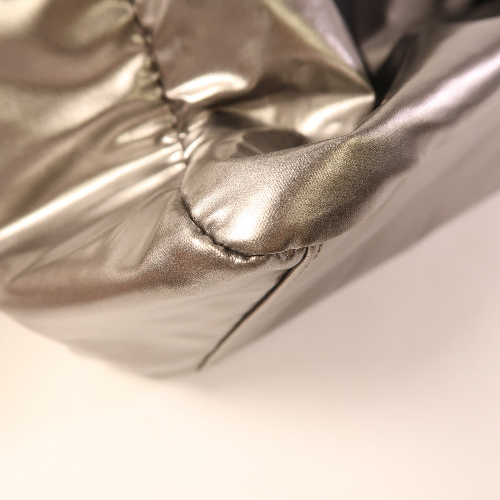 PRADA 尼龍Shoulder Tote銀扣肩背袋/手挽袋