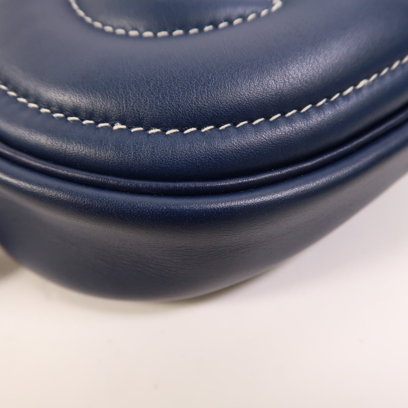 HERMES Swift皮革In The Loop銀扣肩背袋Bleu Navy/Terre Battue