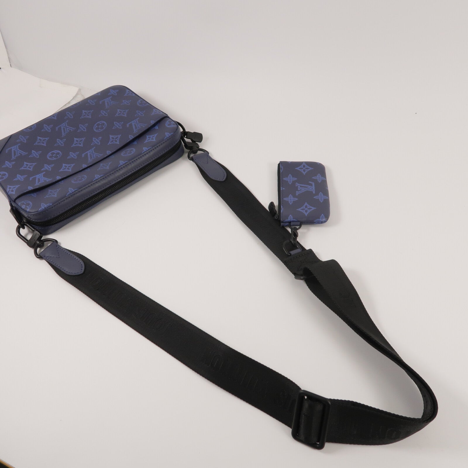 LOUIS VUITTON Monogram Shadow Duo Messenger肩背袋