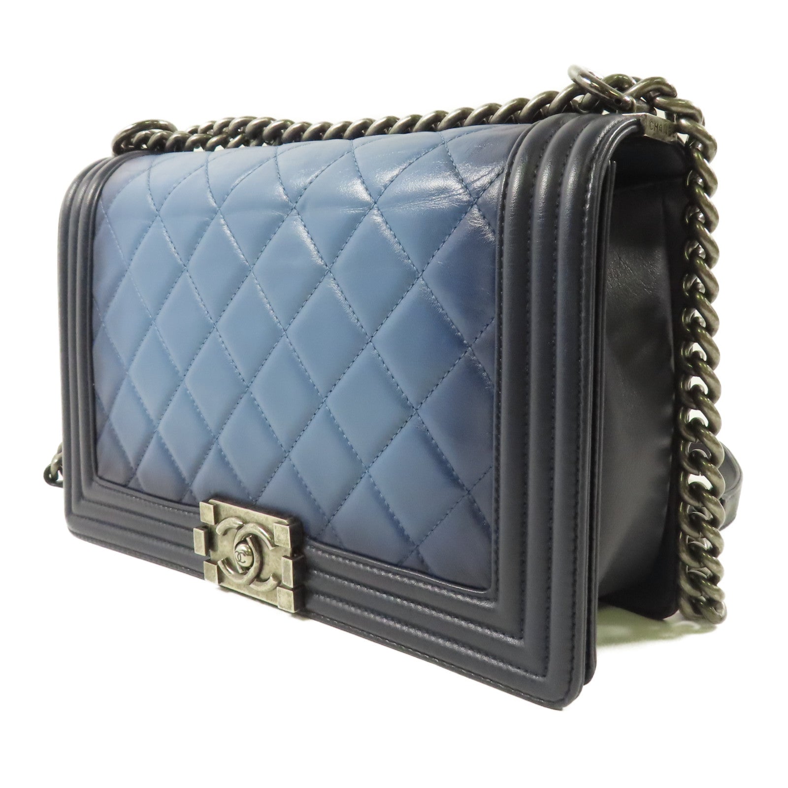 CHANEL 牛皮皮革Boy 28cm銀扣鏈帶肩背袋