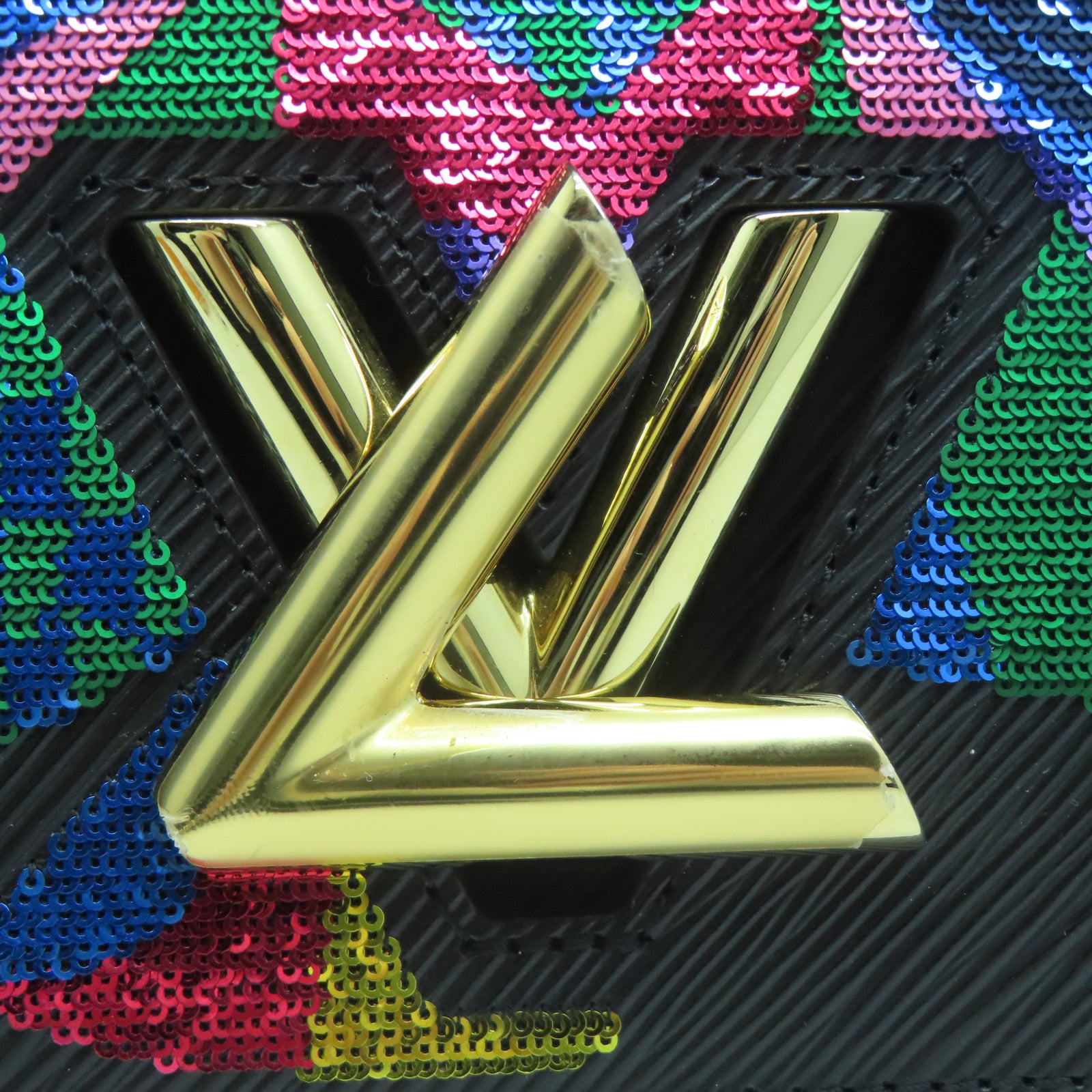 LOUIS VUITTON 【激減優惠】Epi Twist MM金扣鏈帶肩背袋黑色