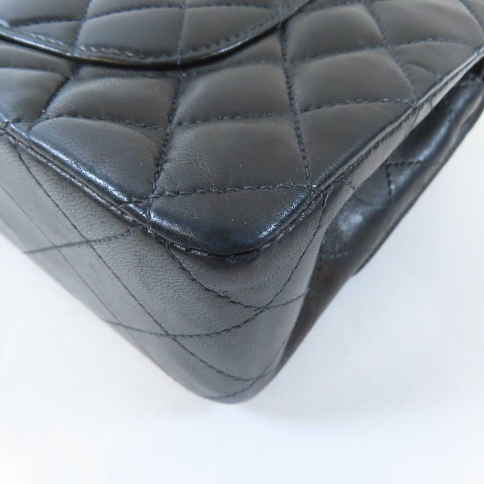 CHANEL 【激減優惠】菱格羊皮皮革Classic 25金扣鏈帶肩背袋黑色