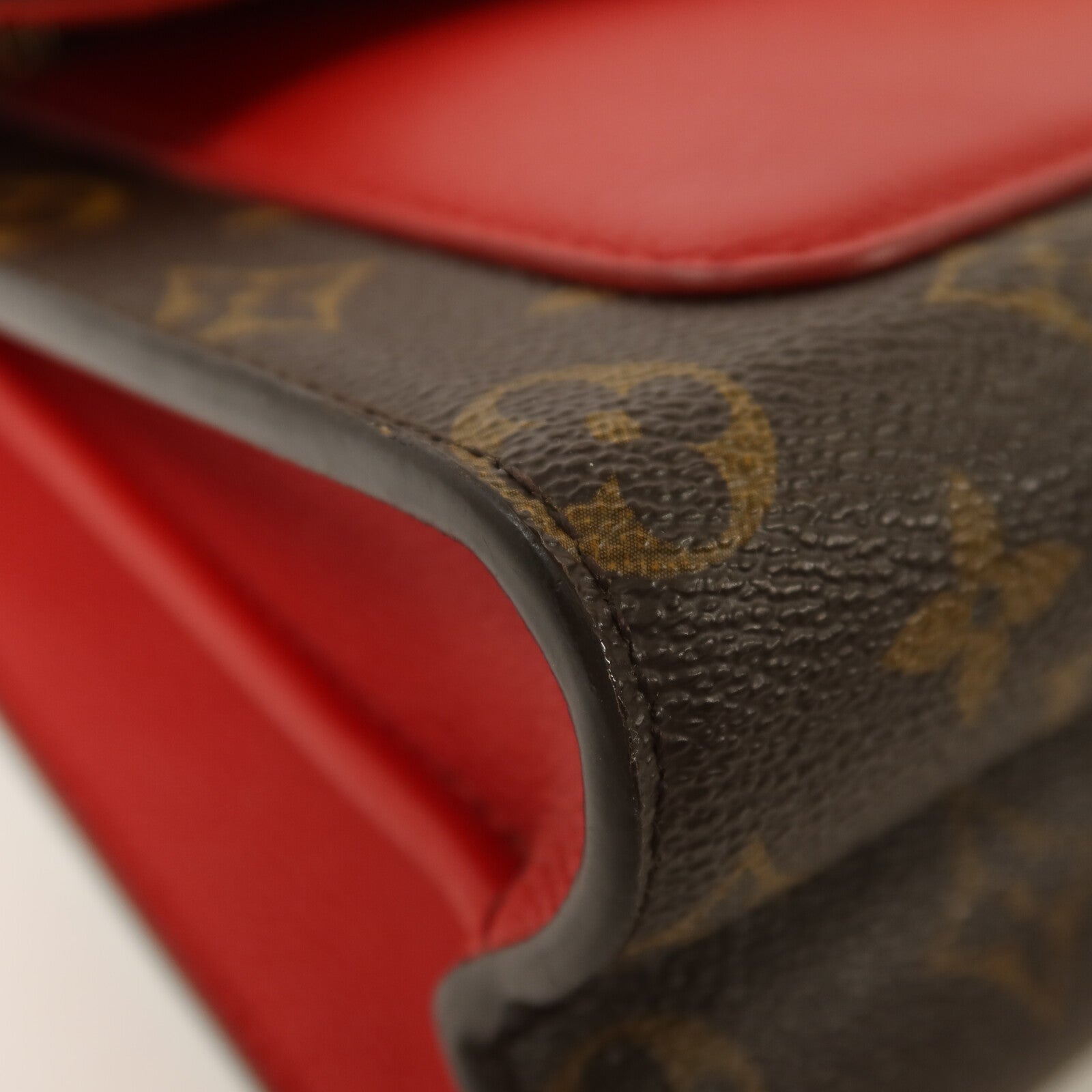 LOUIS VUITTON Monogram Victoire鏈帶肩背袋