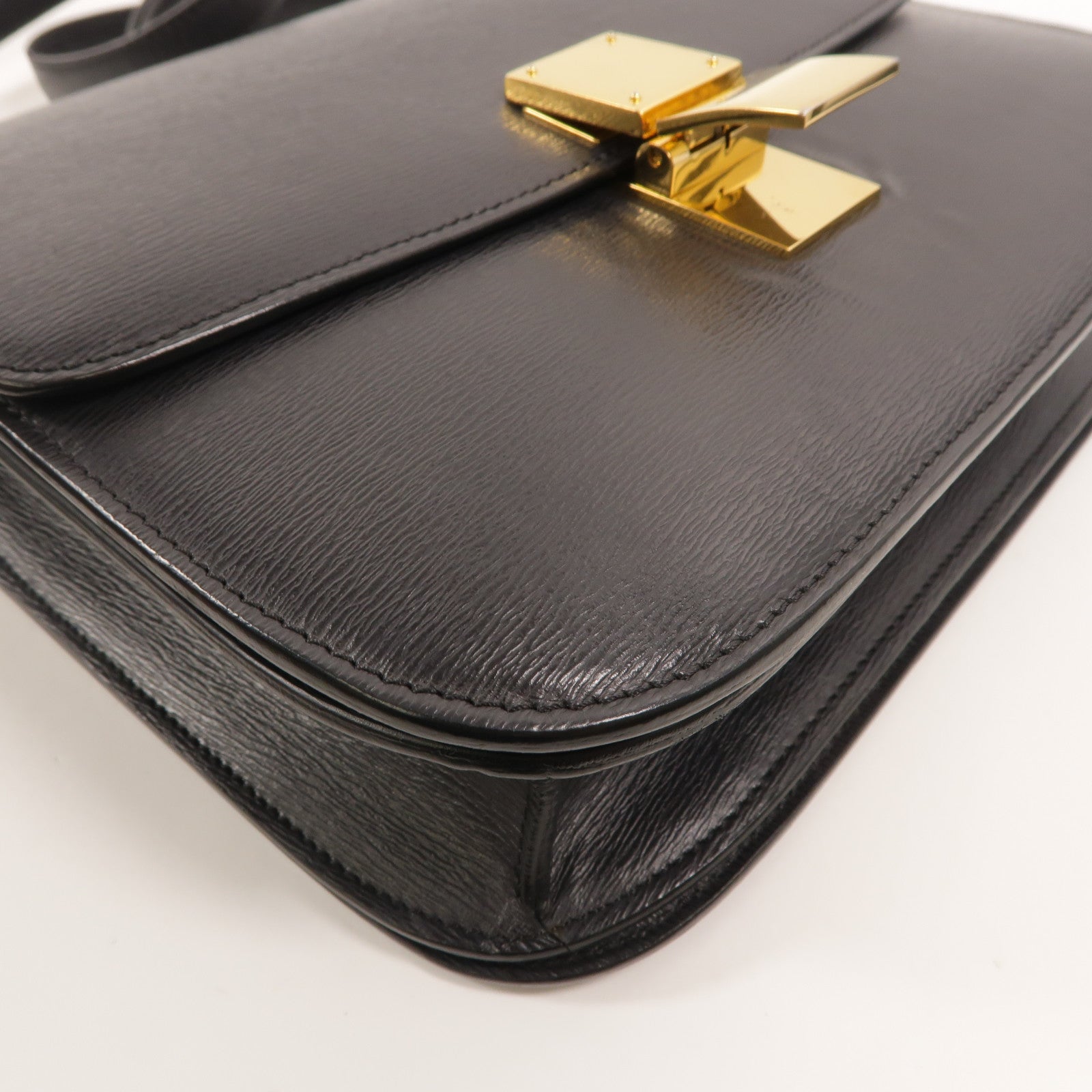 CELINE 【激減優惠】牛皮皮革Classic Box Medium肩背袋