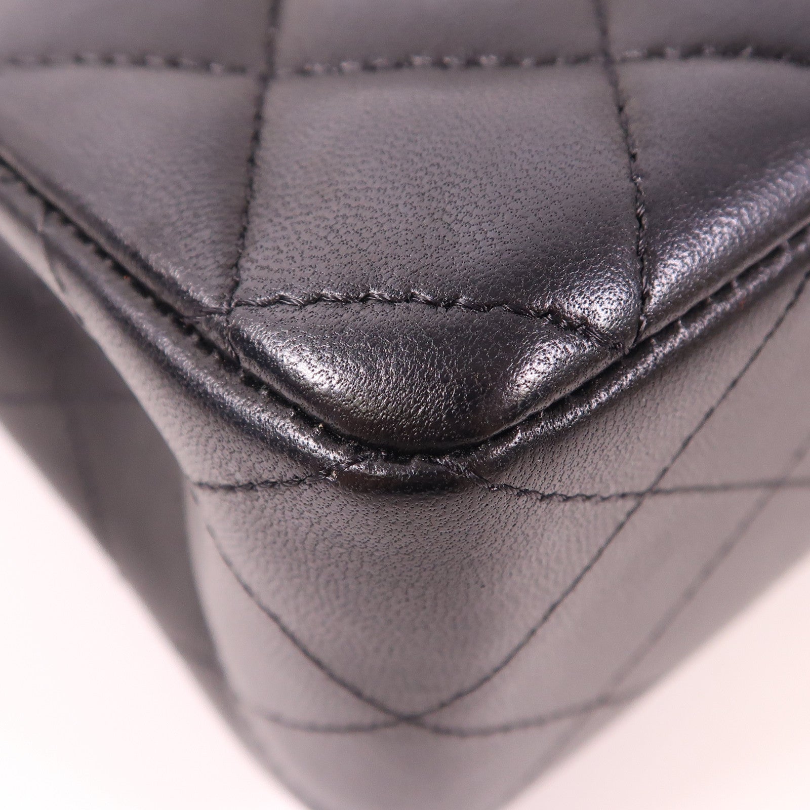 CHANEL 羊皮皮革Classic 23銀扣鏈帶肩背袋