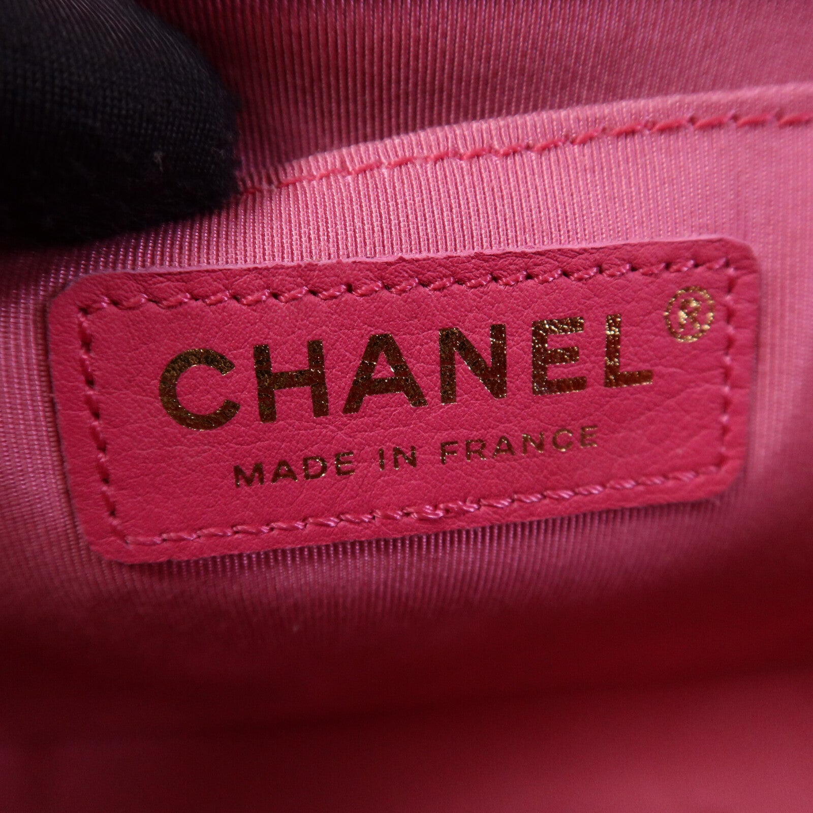 CHANEL 羊皮皮革Boy 25金扣鏈帶肩背袋