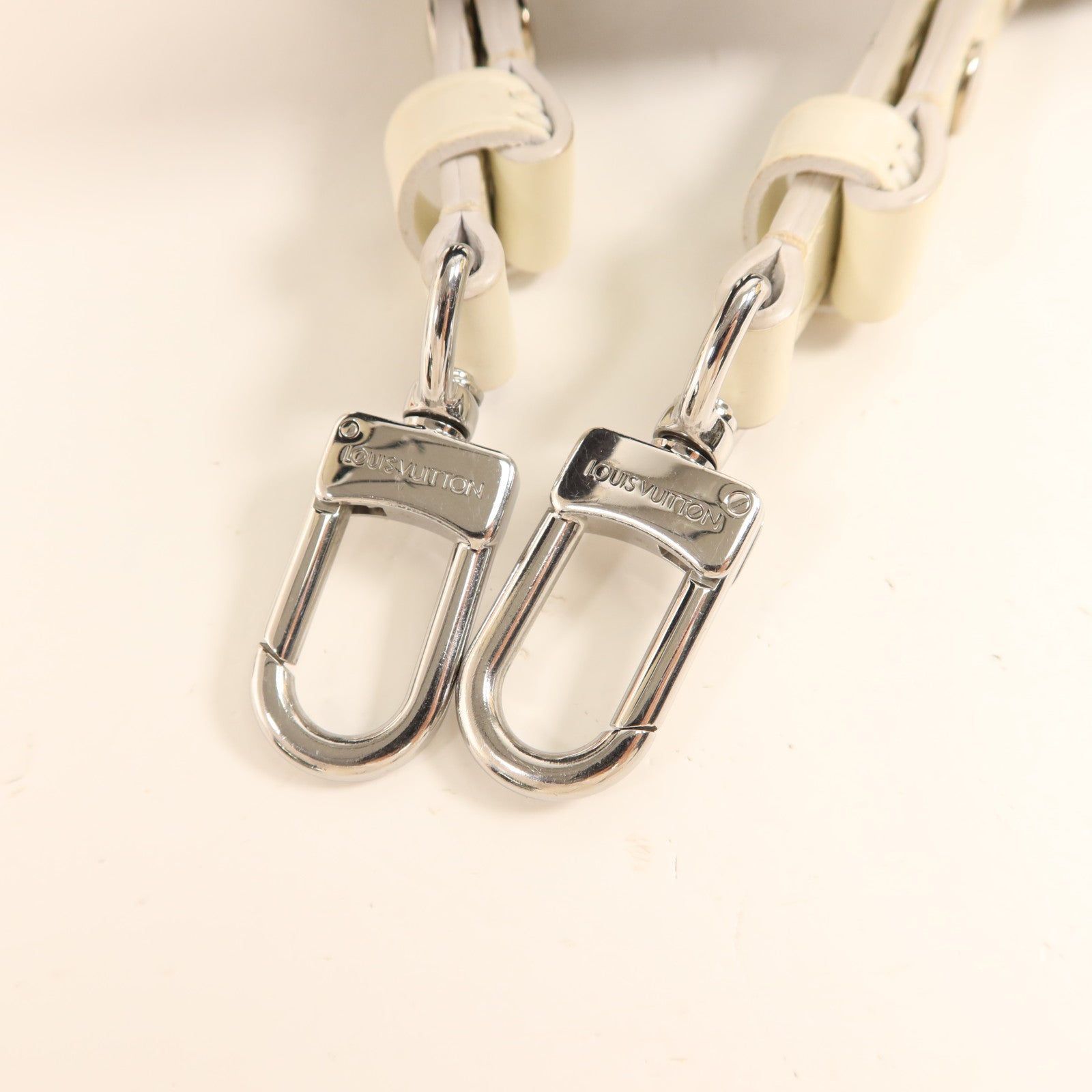 LOUIS VUITTON Epi LVxYK Marellini銀扣手挽肩背兩用袋