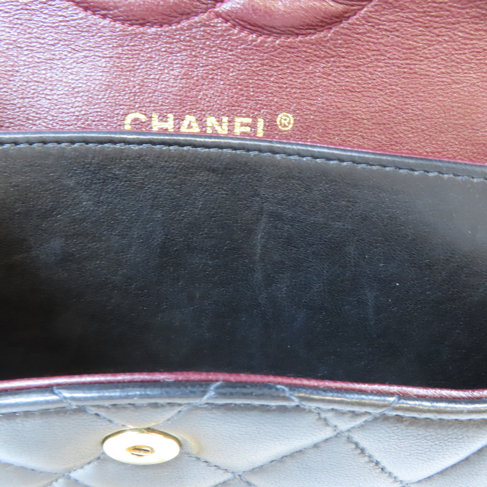 CHANEL 【激減優惠】菱格羊皮皮革Classic 25金扣鏈帶肩背袋黑色