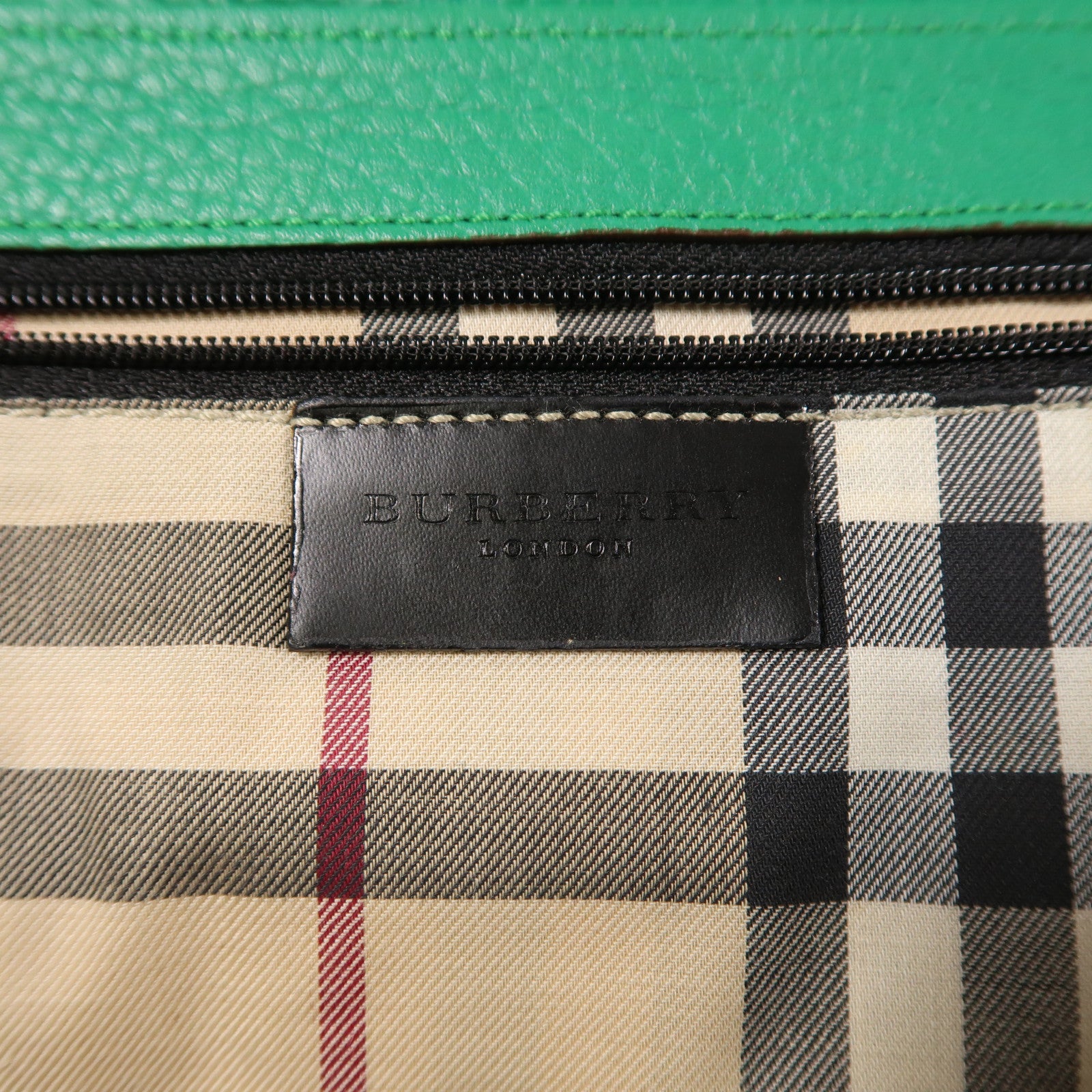 BURBERRY 牛皮皮革Hand Bag銀扣肩背袋