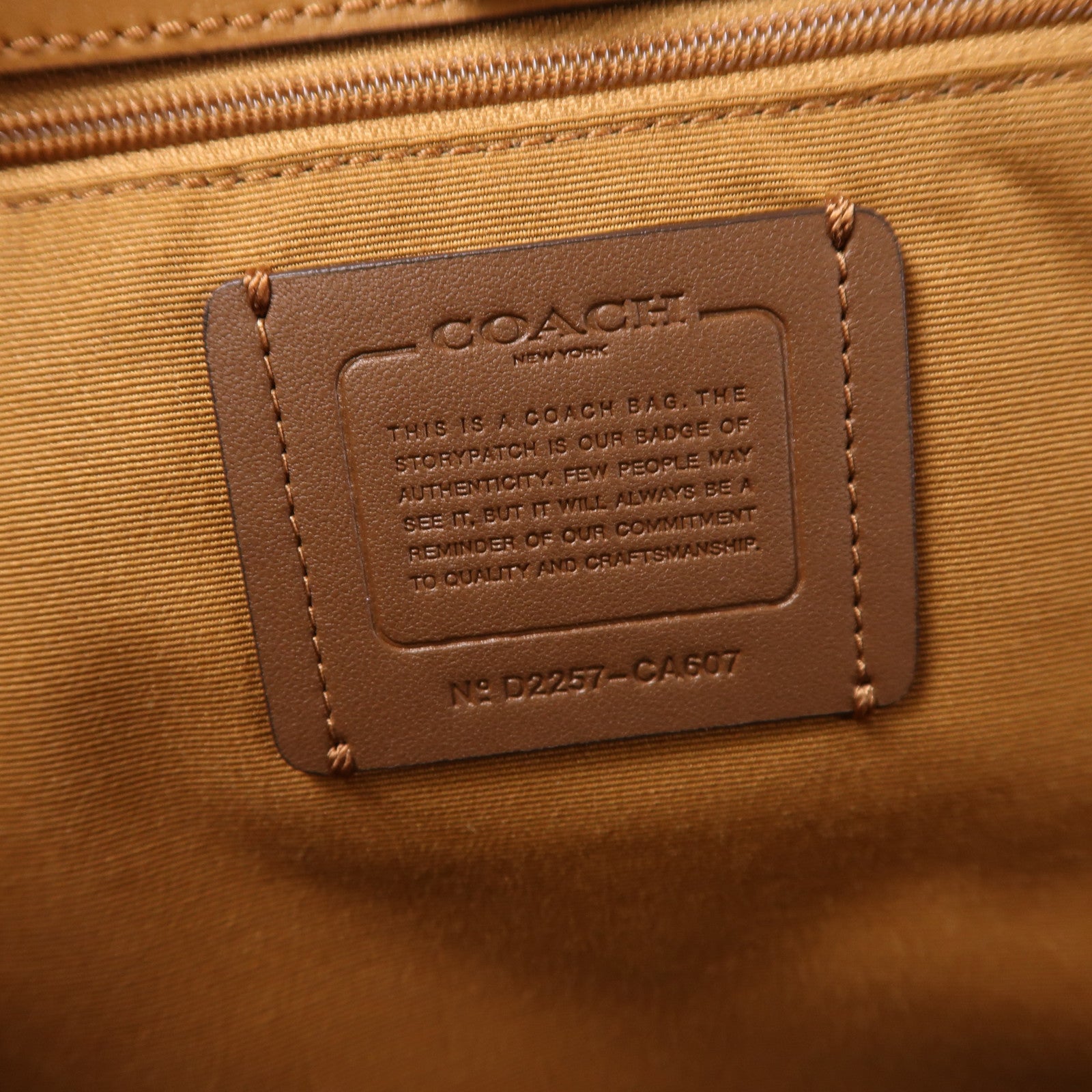 COACH 塗層帆布Tote Bag金扣肩背袋