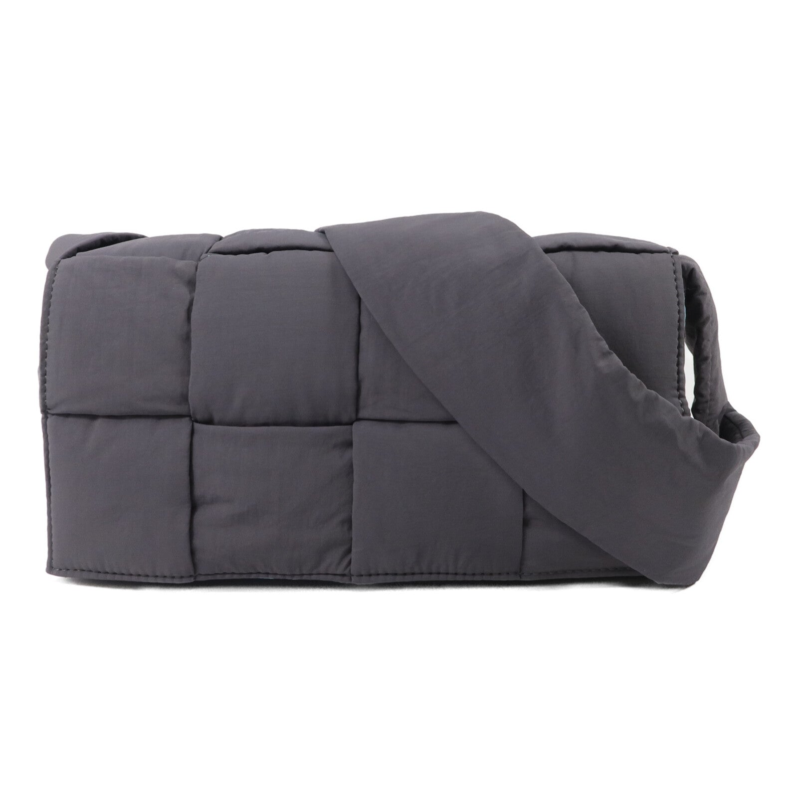 BOTTEGA VENETA 尼龍Padded Tech Cassette Bag肩背袋