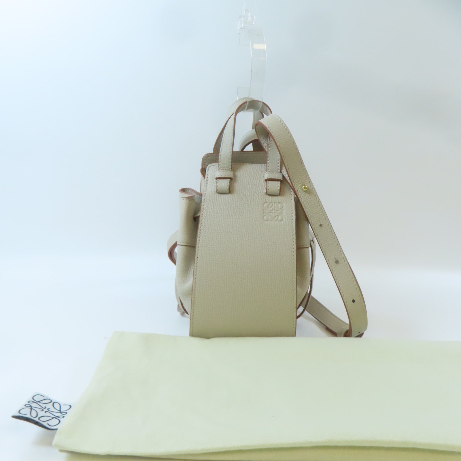 LOEWE 【激減優惠】牛皮皮革Mini Hammock金扣手挽肩背兩用袋米色
