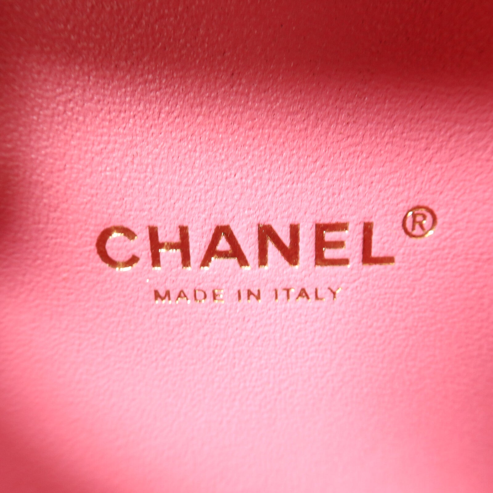CHANEL 牛皮皮革CC Fillgree Vanity Case鏈帶手挽肩背兩用袋