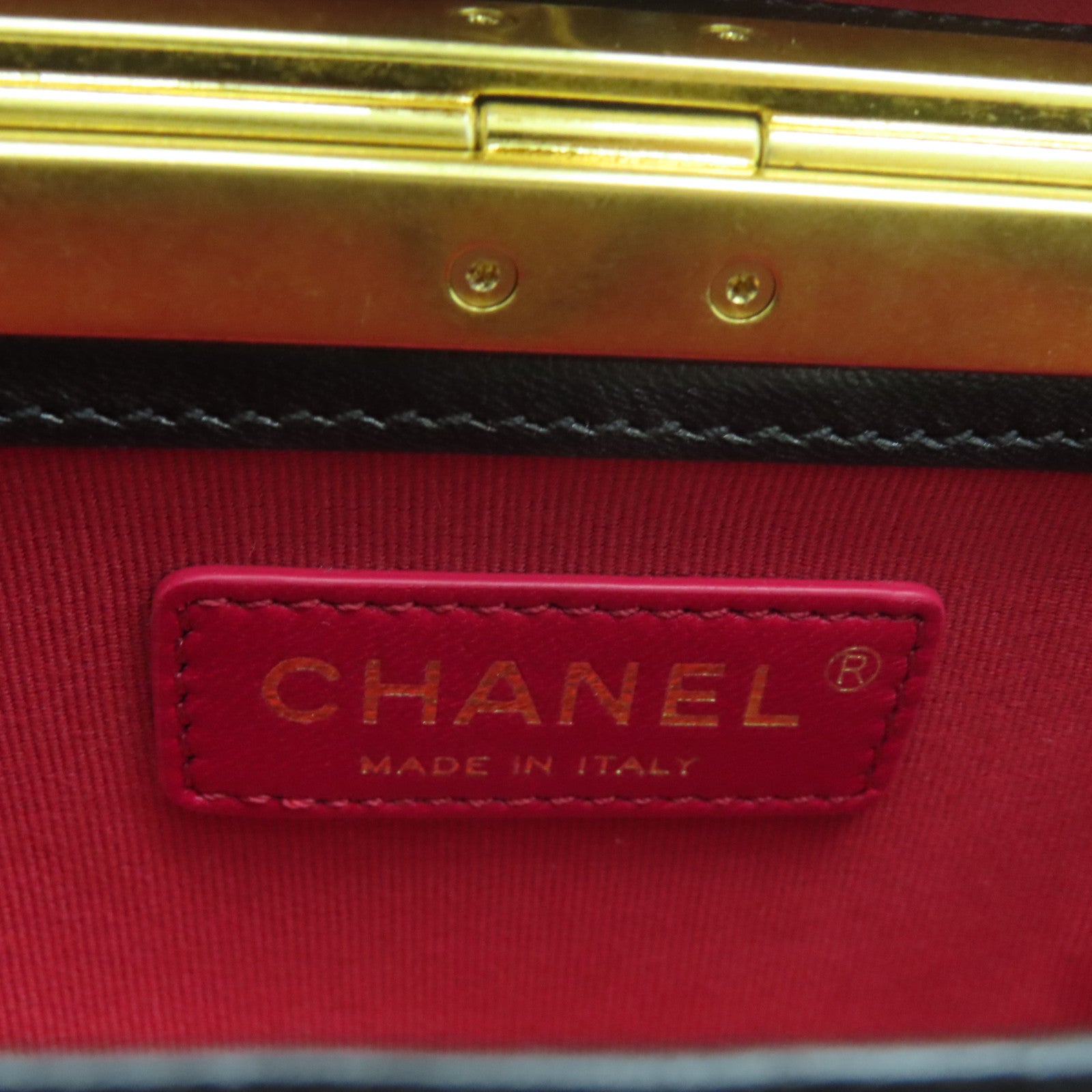 CHANEL 【激減優惠】菱格羊皮皮革Plexi Box Bag金扣鏈帶肩背袋黑色