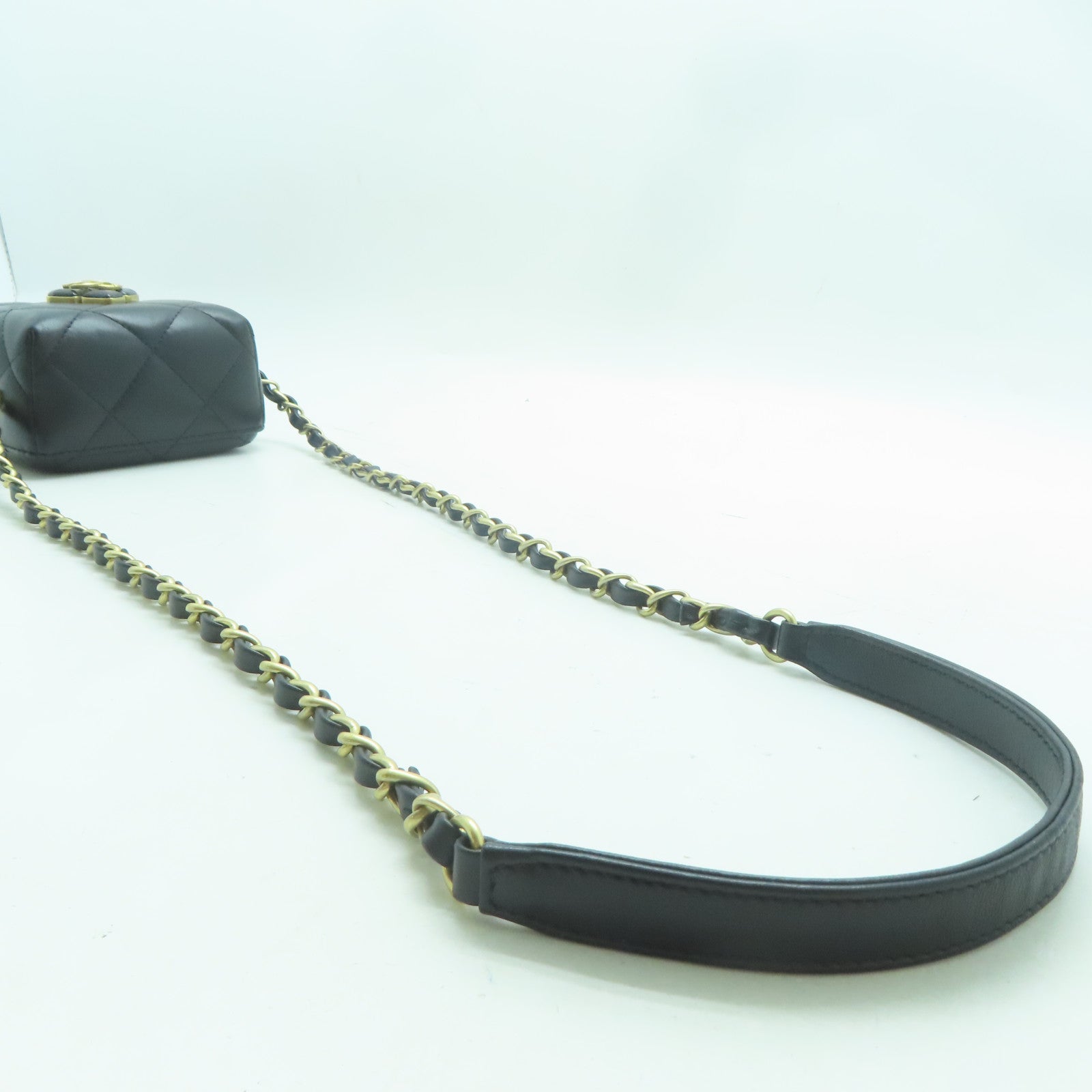 CHANEL 【激減優惠】菱格羊皮皮革Plexi Box Bag金扣鏈帶肩背袋黑色