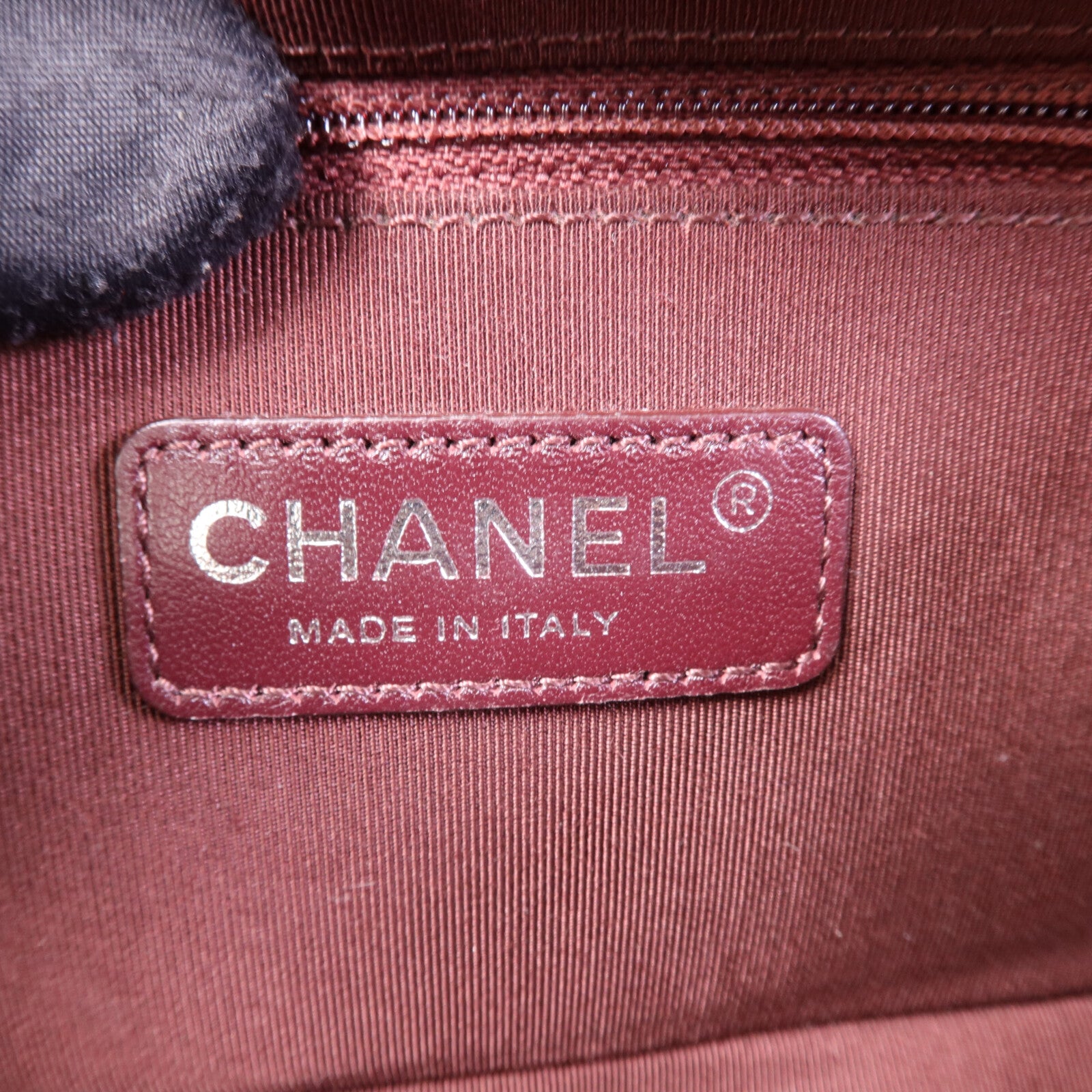 CHANEL 牛皮皮革Coco Boy Camera Bag銀扣鏈帶肩背袋