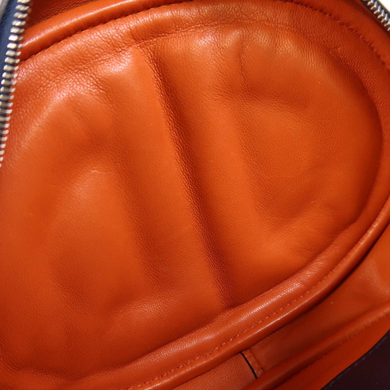 HERMES Swift皮革In The Loop銀扣肩背袋Bleu Navy/Terre Battue