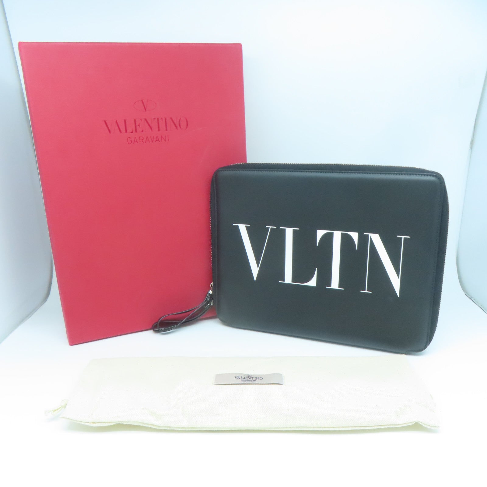 Valentino 【激減優惠】牛皮皮革Pouch銀扣電腦保護袋黑色