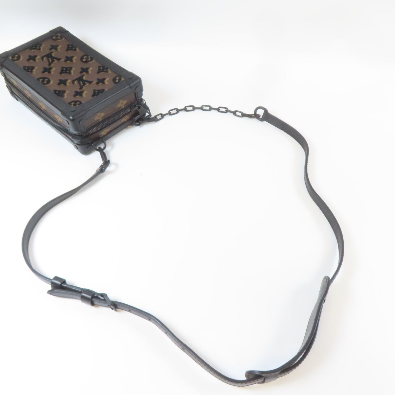 LOUIS VUITTON 【激減優惠】Monogram Taffetage Vertical Soft Trunk黑扣肩背袋啡色
