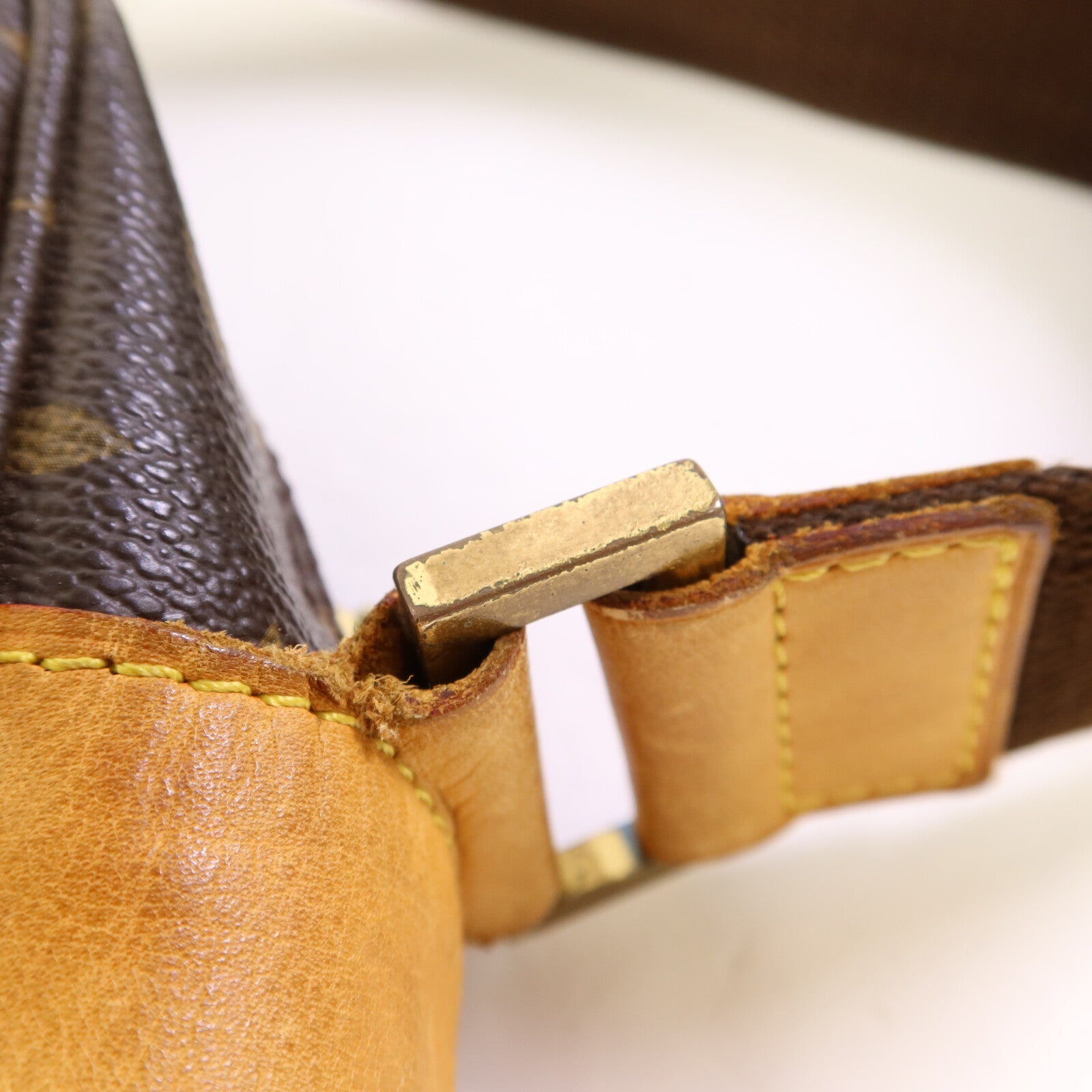 LOUIS VUITTON Monogram Sac Bosphore金扣手挽肩背兩用袋