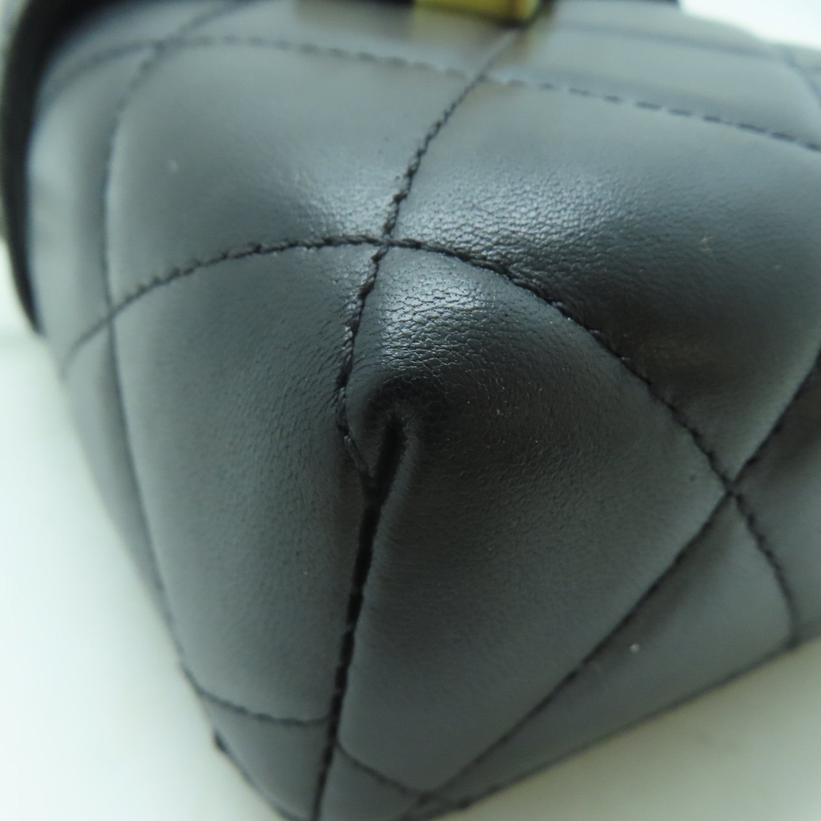 CHANEL 【激減優惠】菱格羊皮皮革Plexi Box Bag金扣鏈帶肩背袋黑色