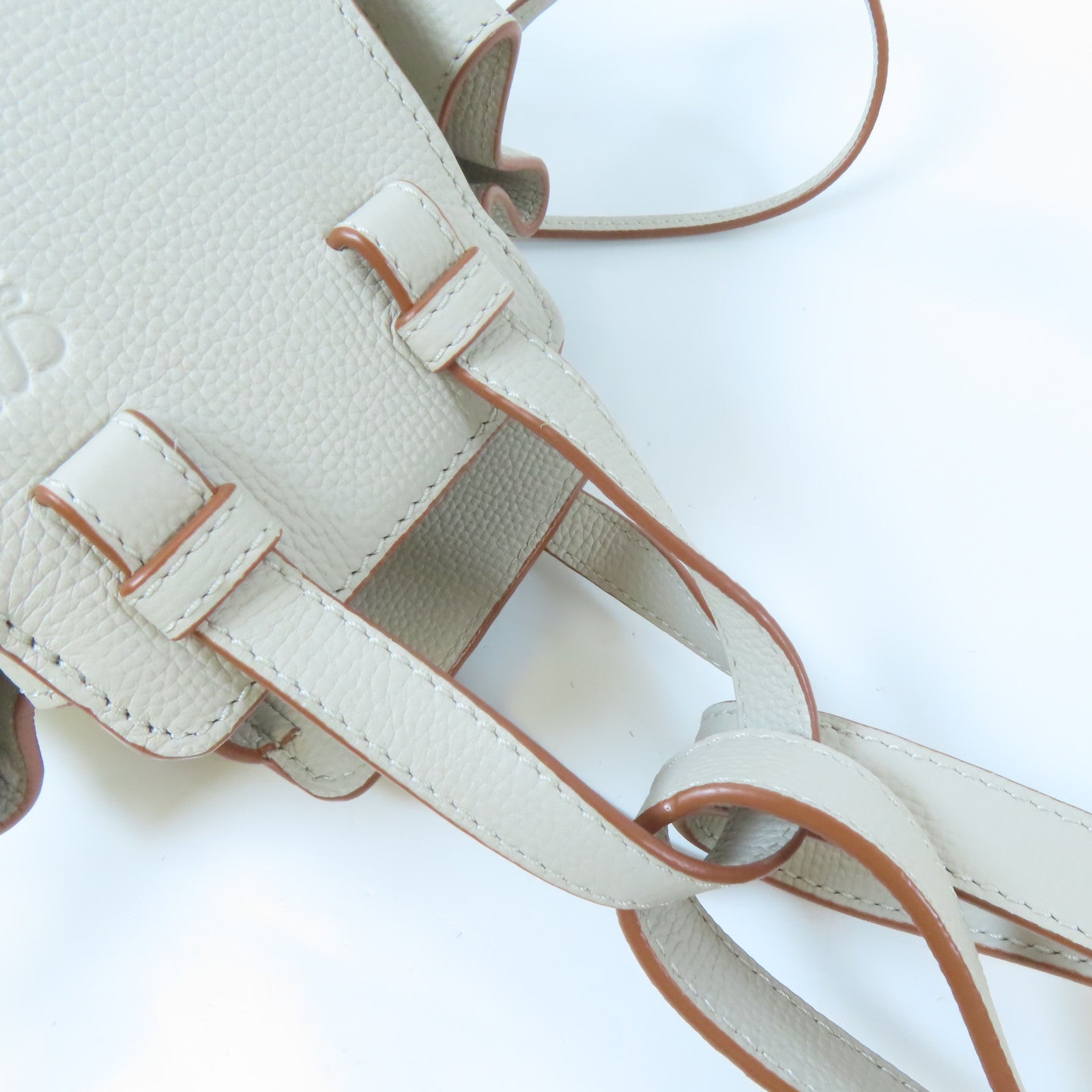 LOEWE 【激減優惠】牛皮皮革Mini Hammock金扣手挽肩背兩用袋米色
