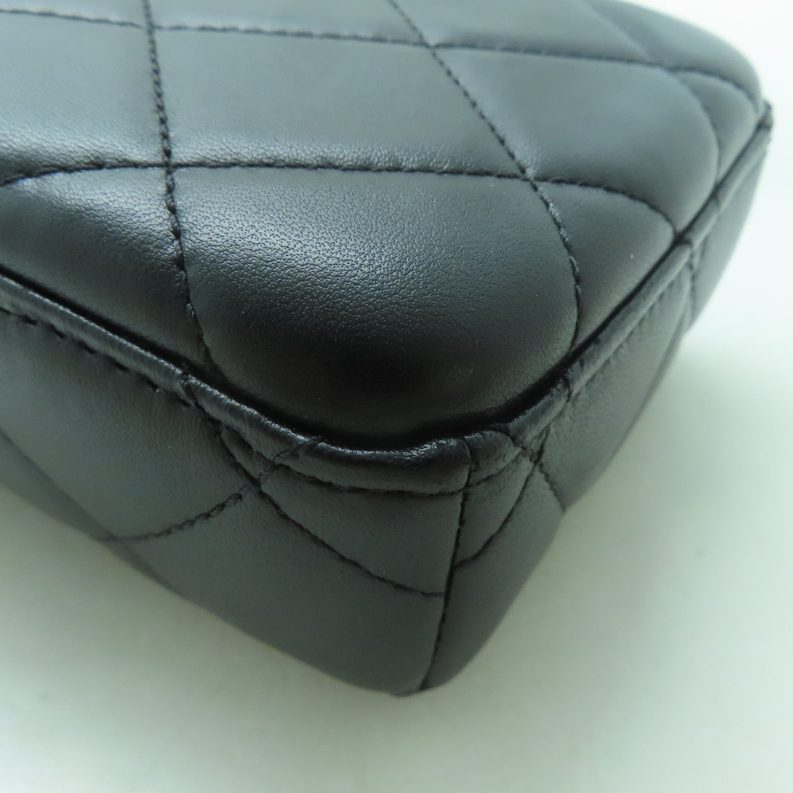 CHANEL 【激減優惠】菱格羊皮皮革Plexi Box Bag金扣鏈帶肩背袋黑色