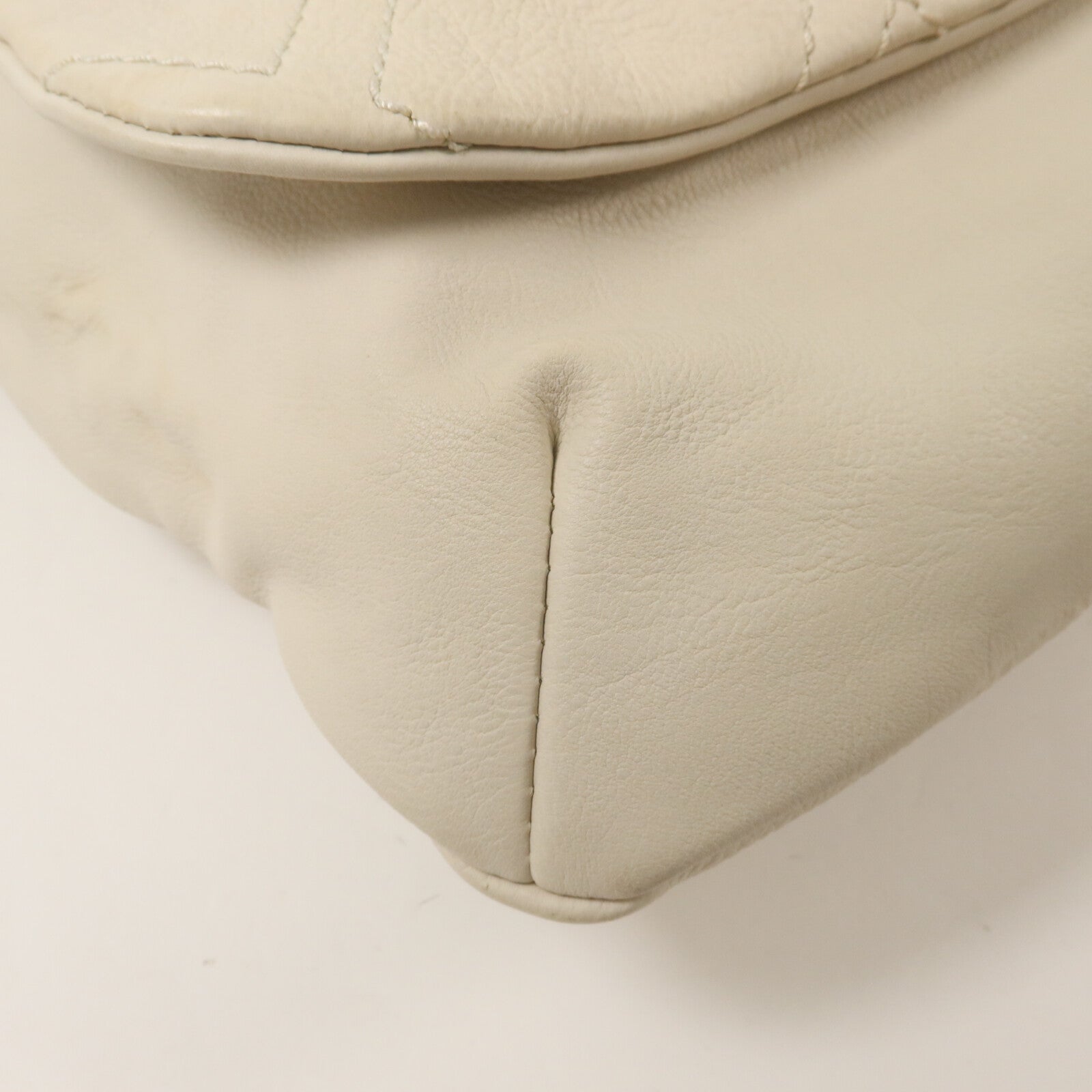 CHANEL 牛皮皮革Diamond Stitch Chain Shoulder鏈帶肩背袋
